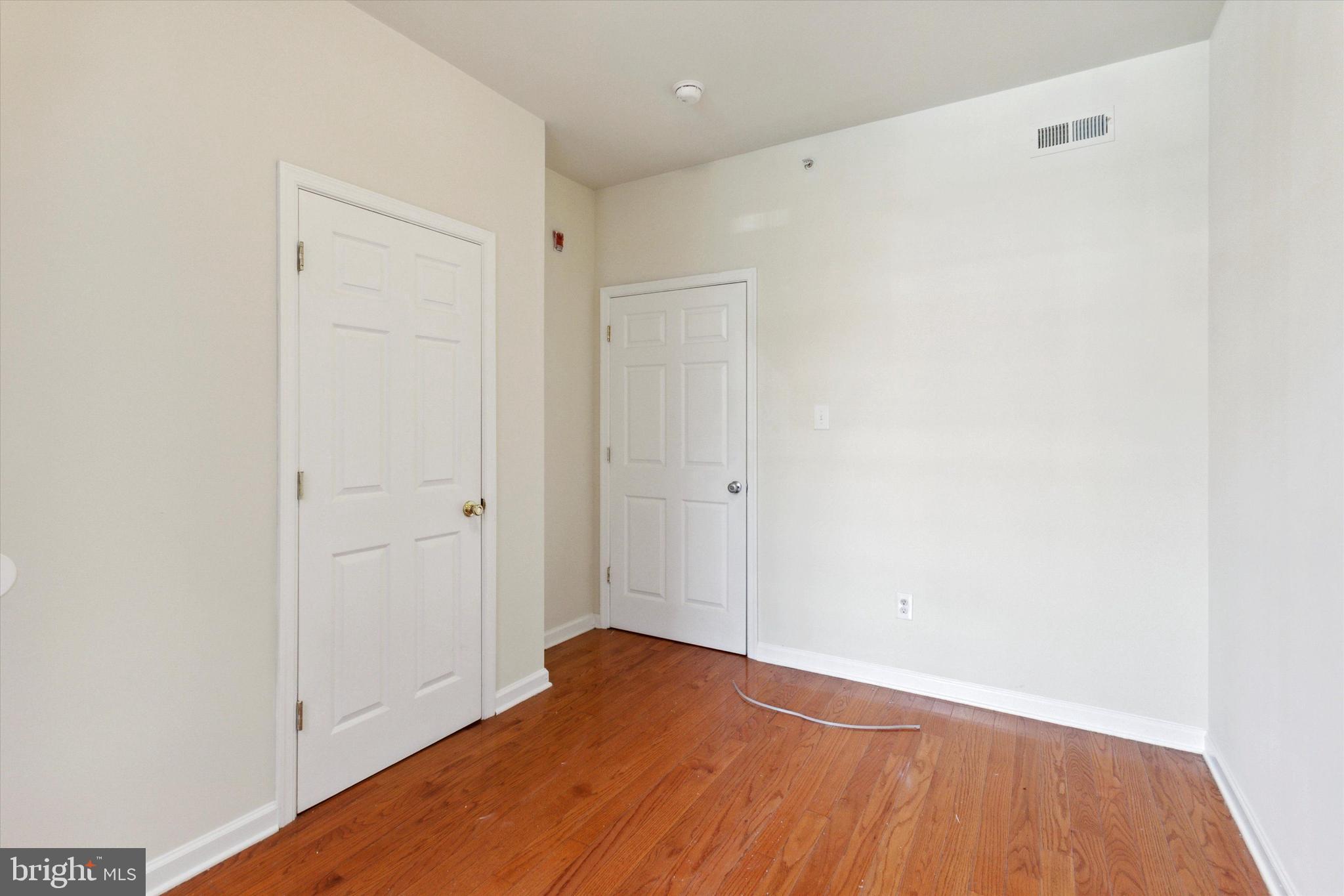 TEMPLE UNIVERSITY - Residential Lease