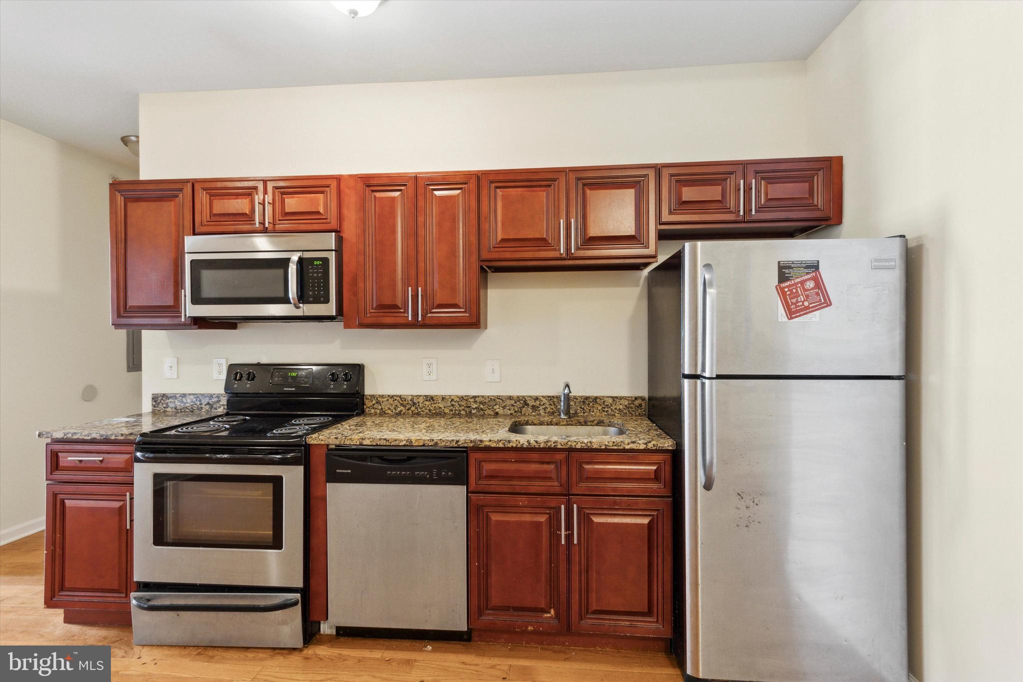 TEMPLE UNIVERSITY - Residential Lease