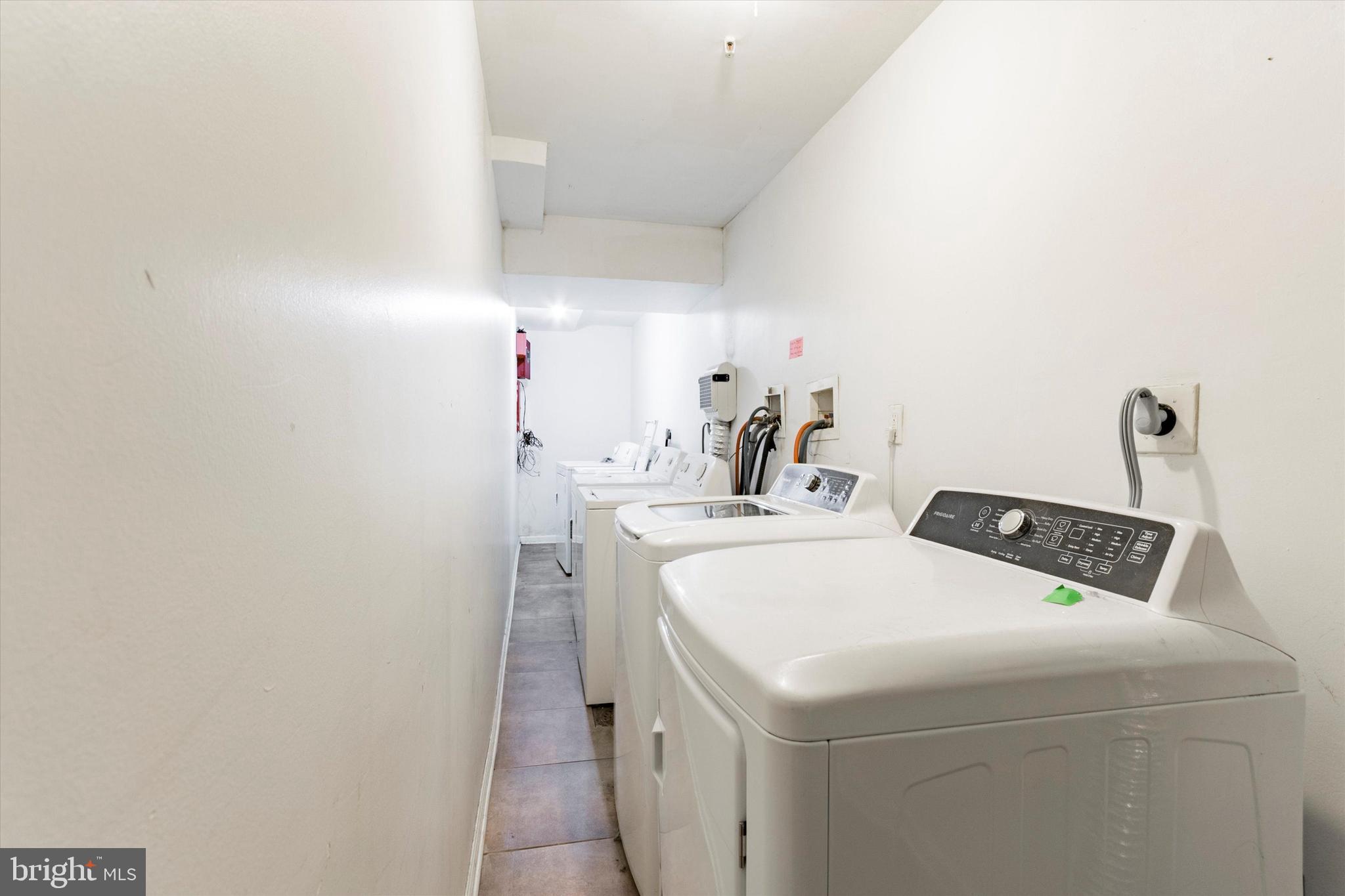 TEMPLE UNIVERSITY - Residential Lease