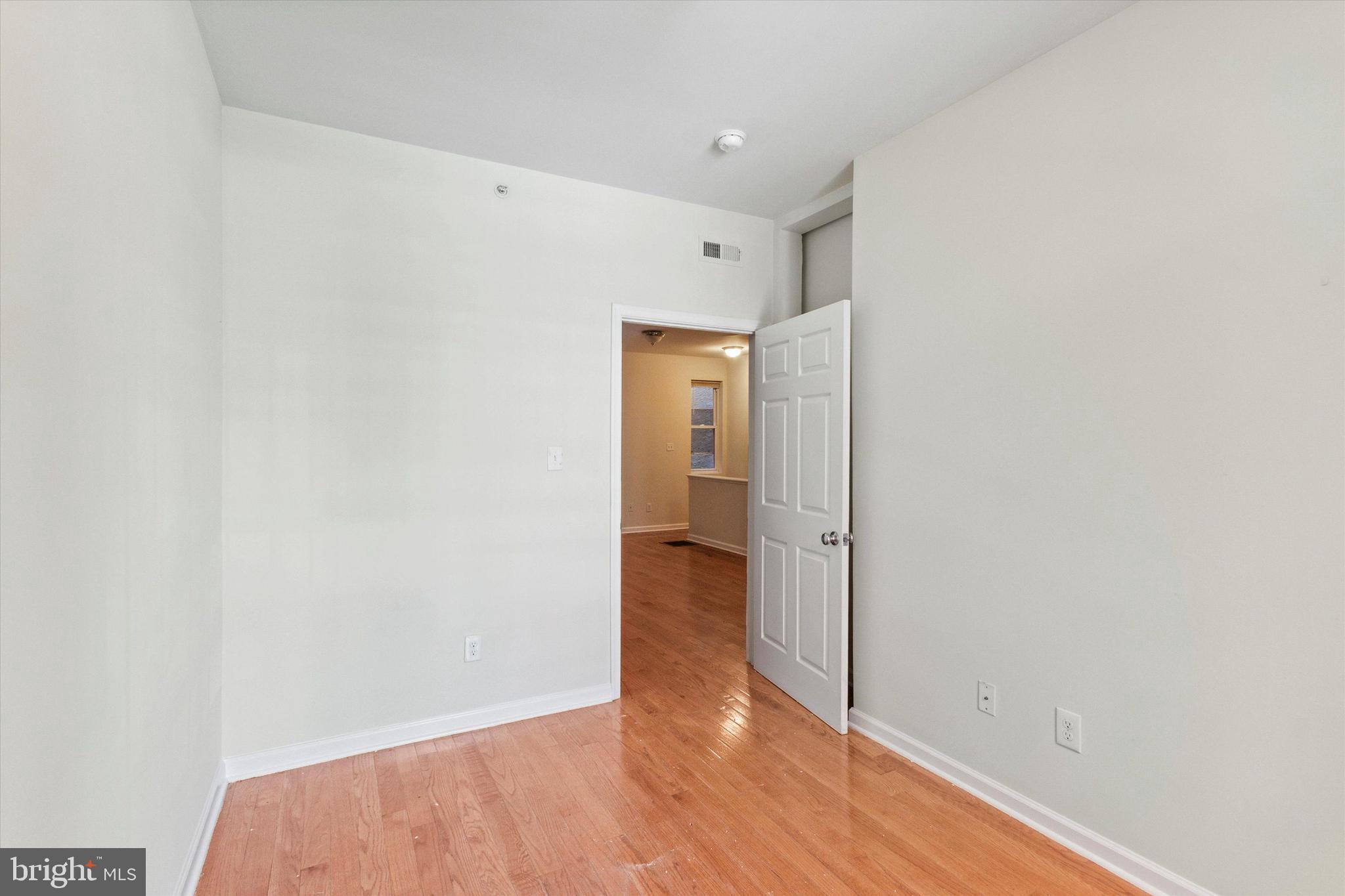 TEMPLE UNIVERSITY - Residential Lease