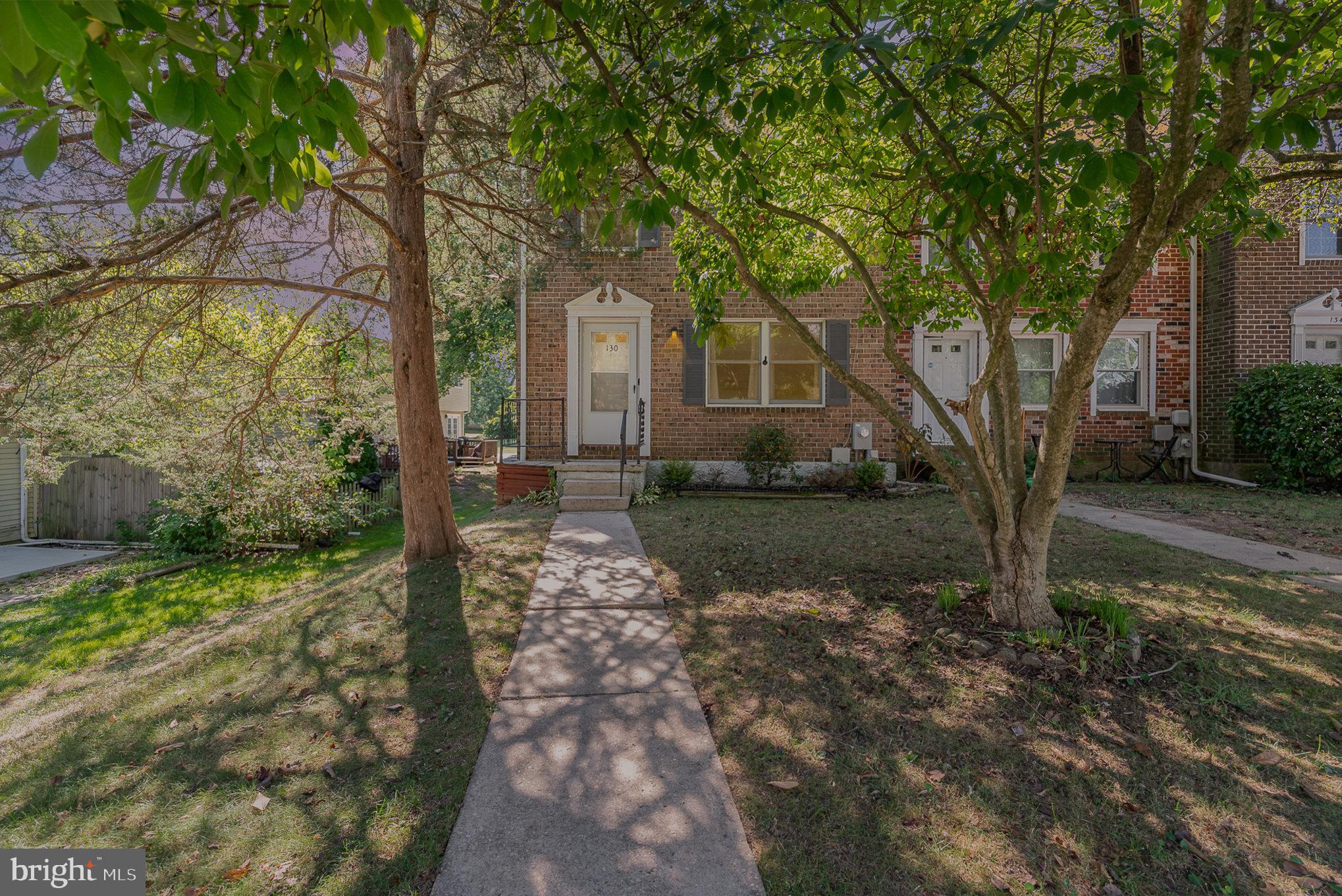 Discover this charming end-unit townhouse. This three bedrooms and a full bath upstairs plus two half baths on each of the bottom two levels. Newer HVAC system that was installed in 2020, walk out basement and stainless steel appliance. This townhouse is conveniently located with quick access to all of Bel Air's shops and entertainment!
Don't miss this opportunity to make this your new home. Schedule a viewing today!
Offer Deadline at 5pm on 9/16/2024