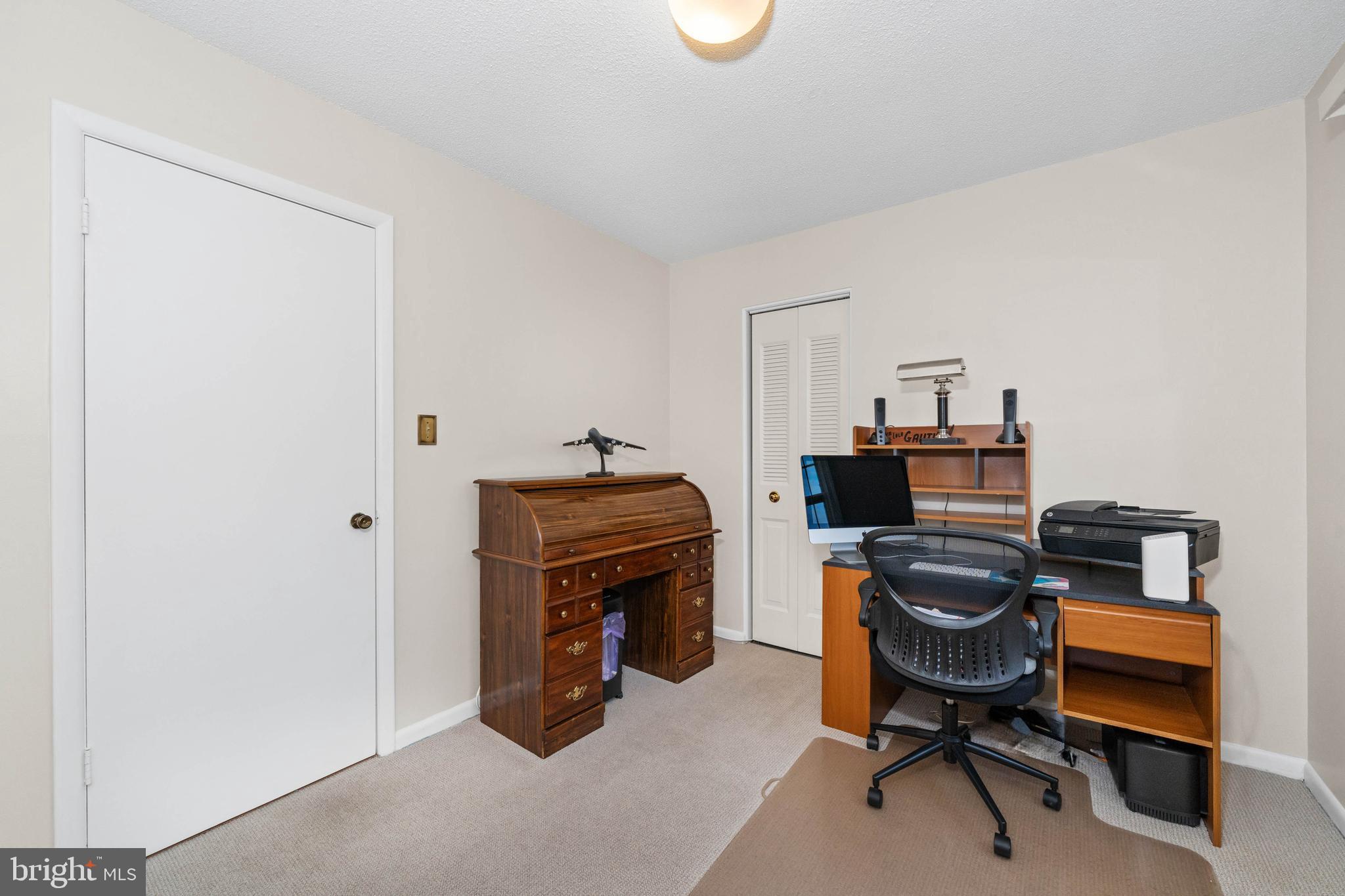 ROYAL GRANT - Residential