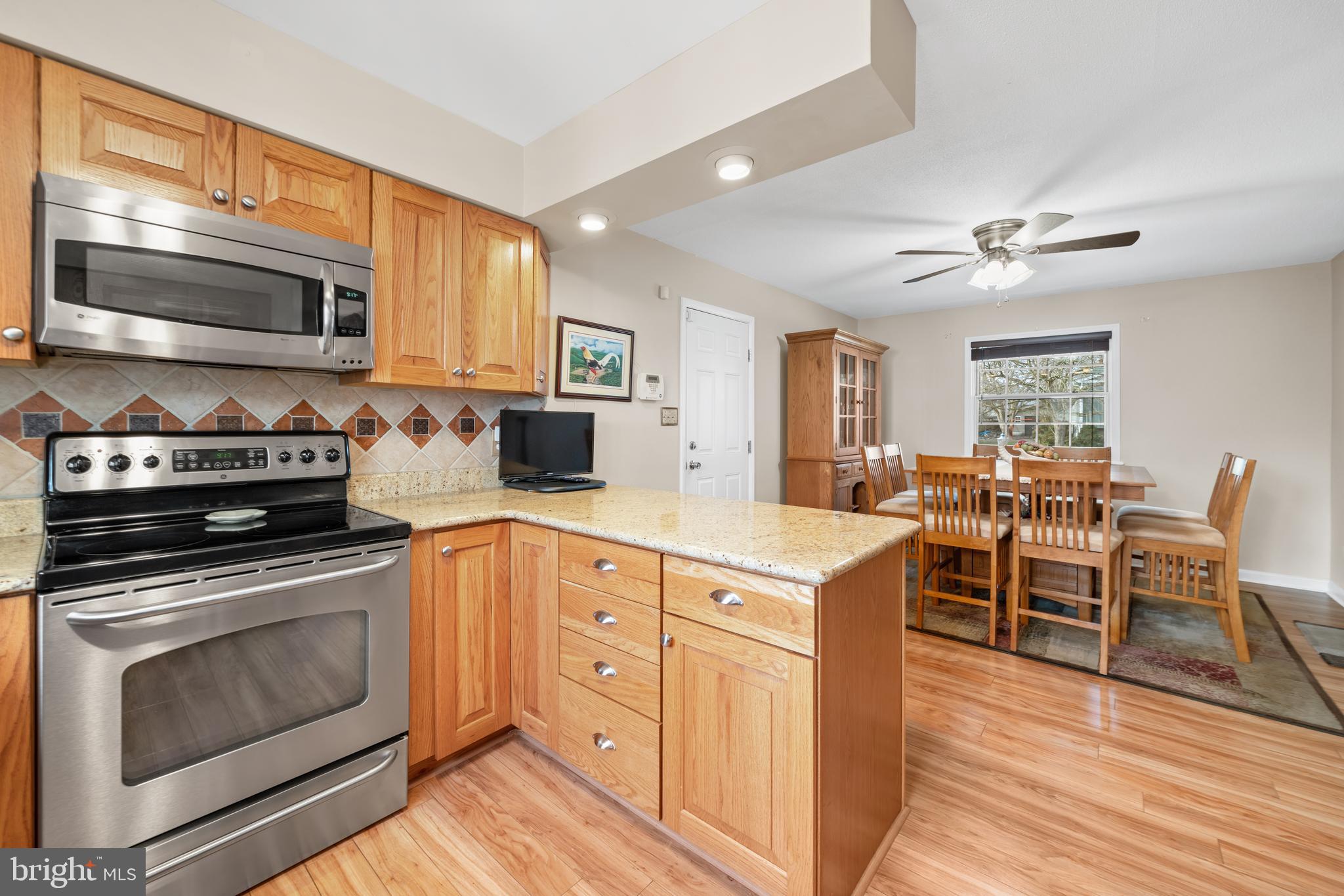 ROYAL GRANT - Residential