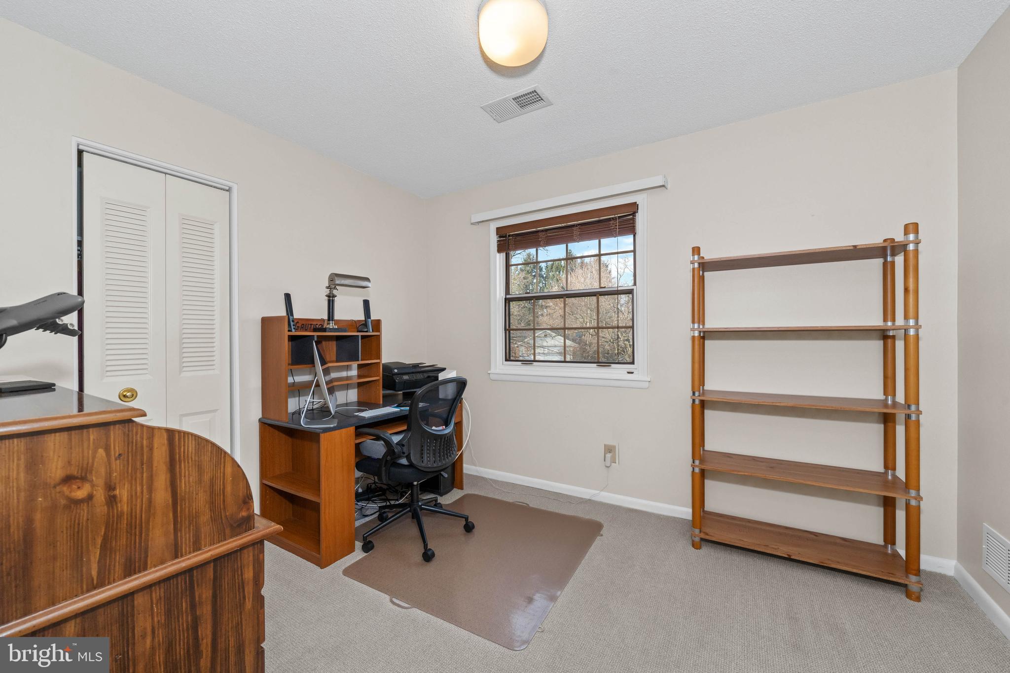 ROYAL GRANT - Residential