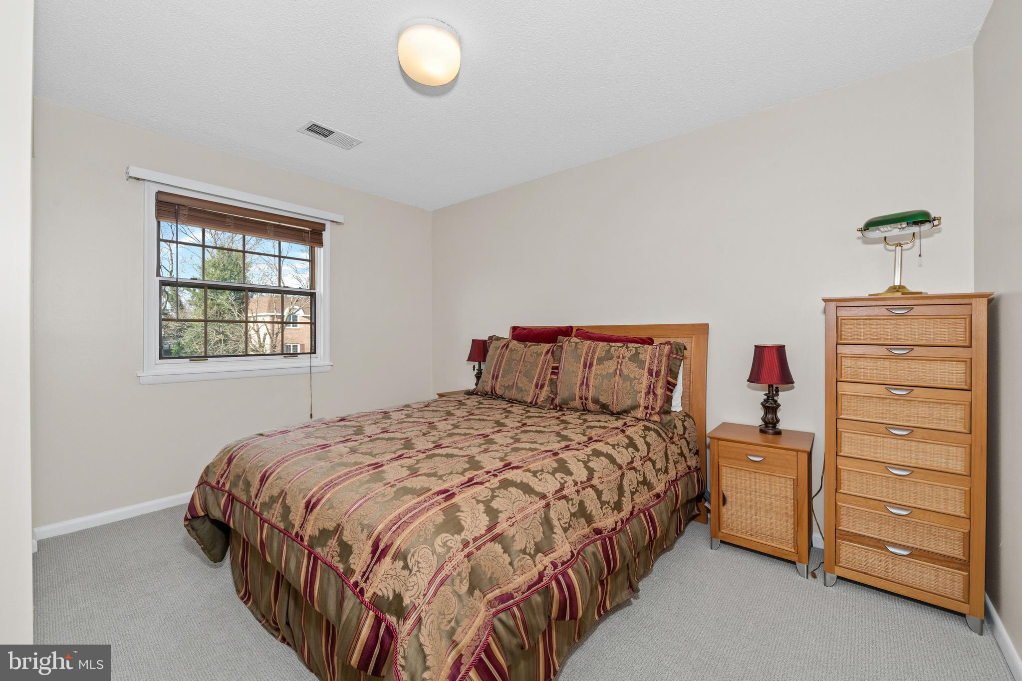 ROYAL GRANT - Residential