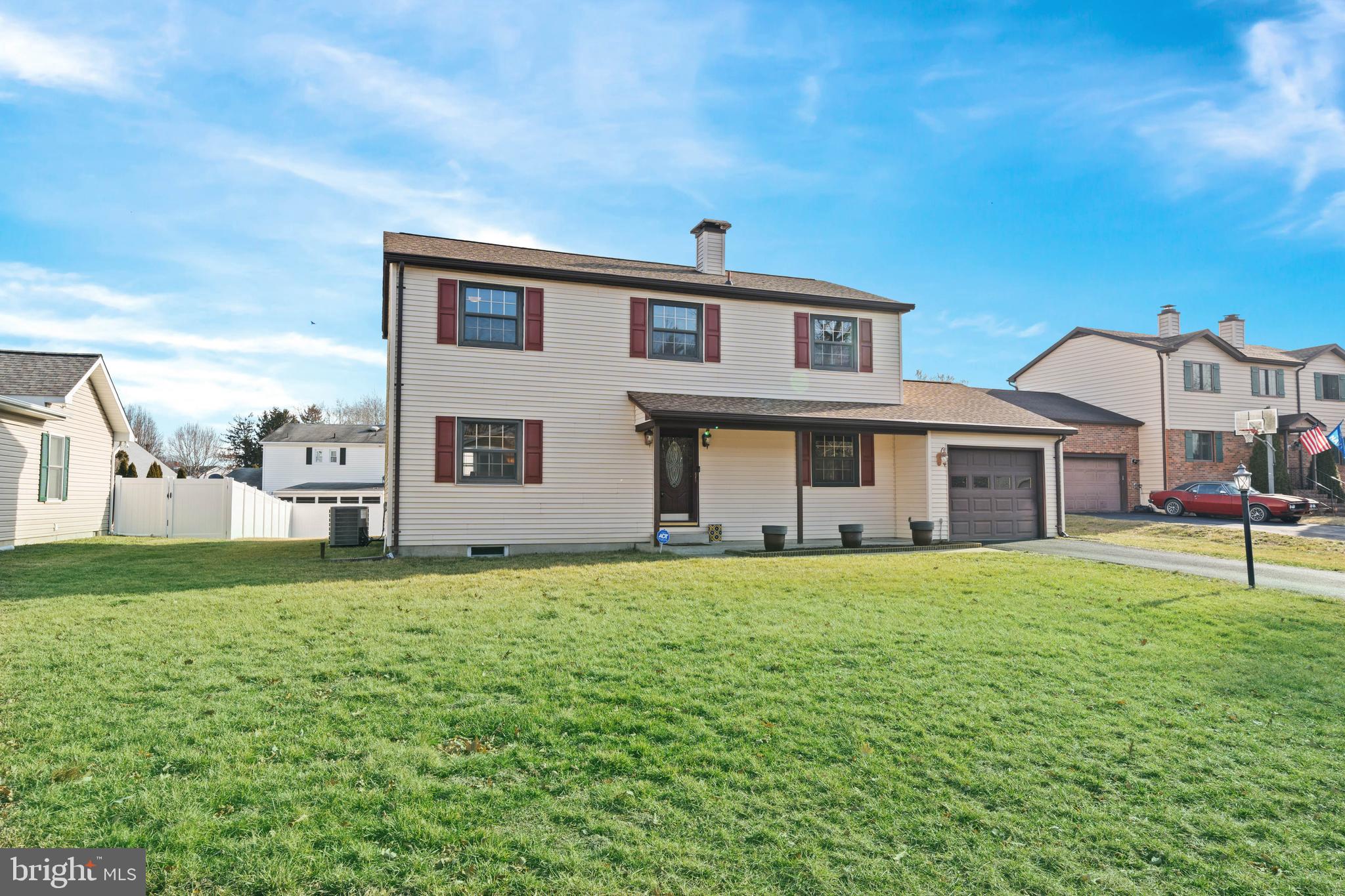 ROYAL GRANT - Residential