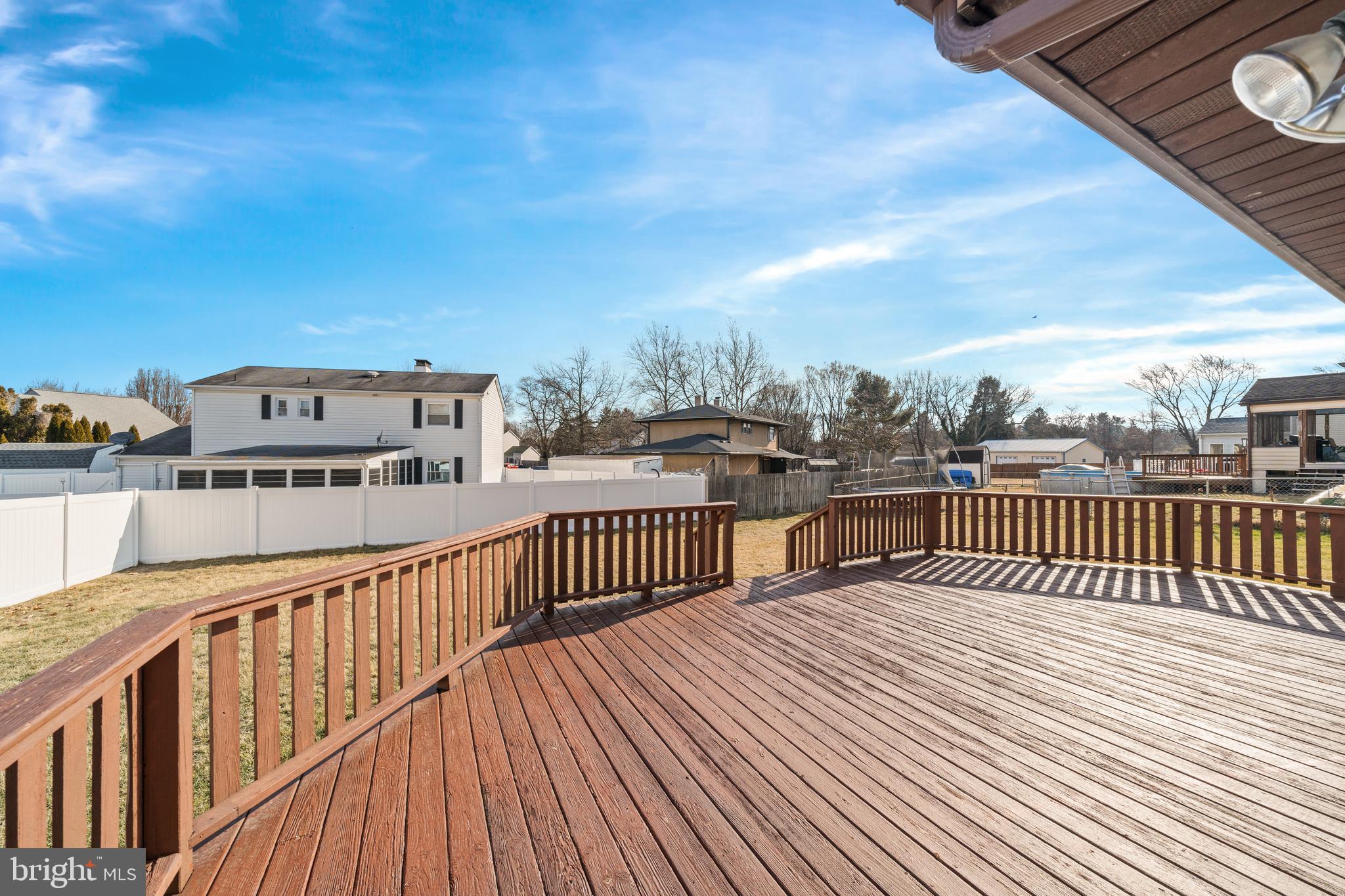 ROYAL GRANT - Residential