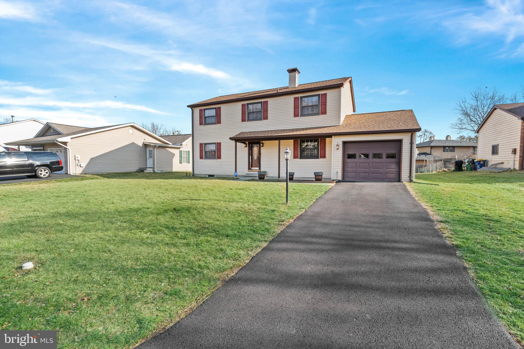 ROYAL GRANT - Residential