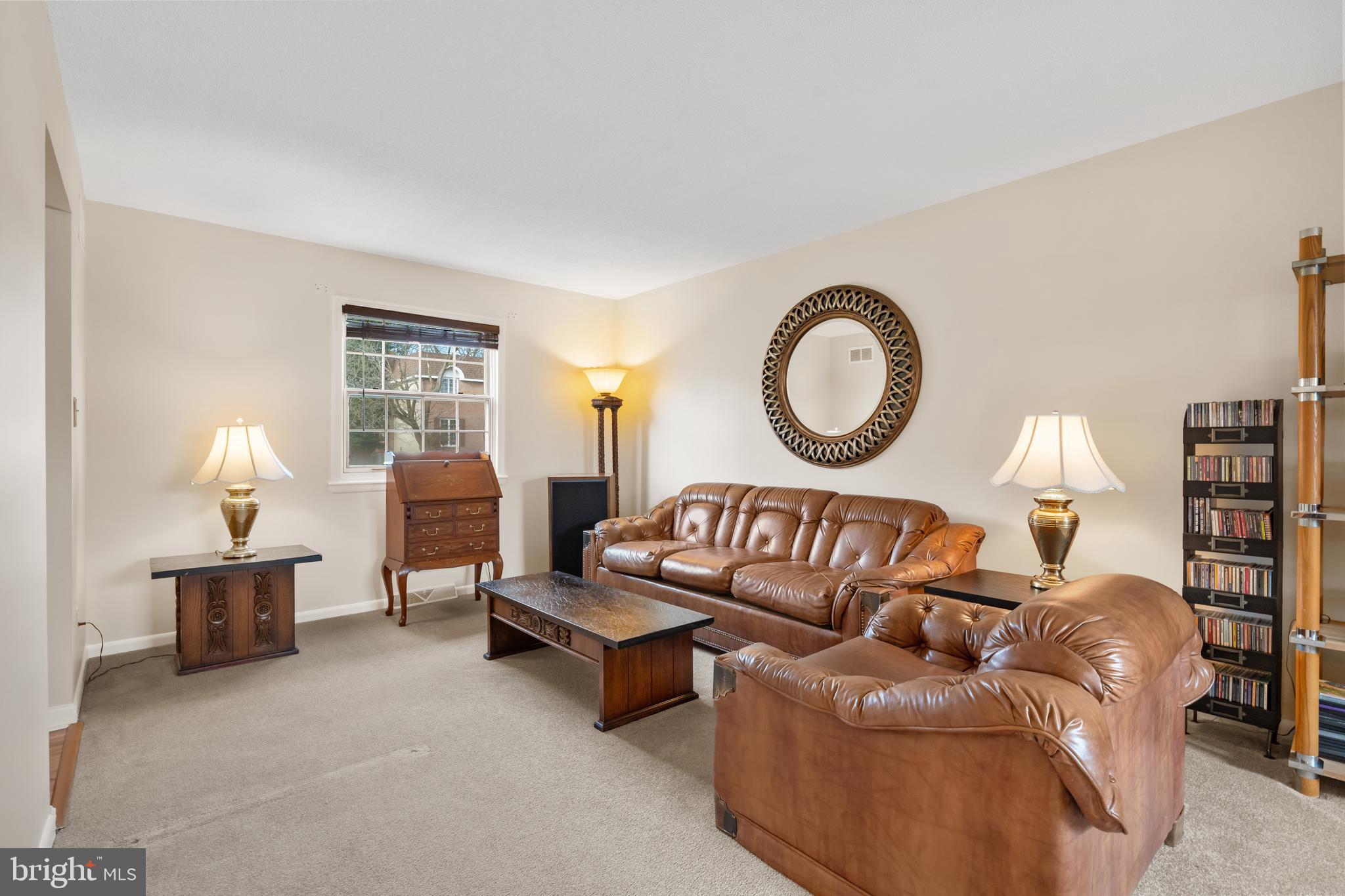 ROYAL GRANT - Residential