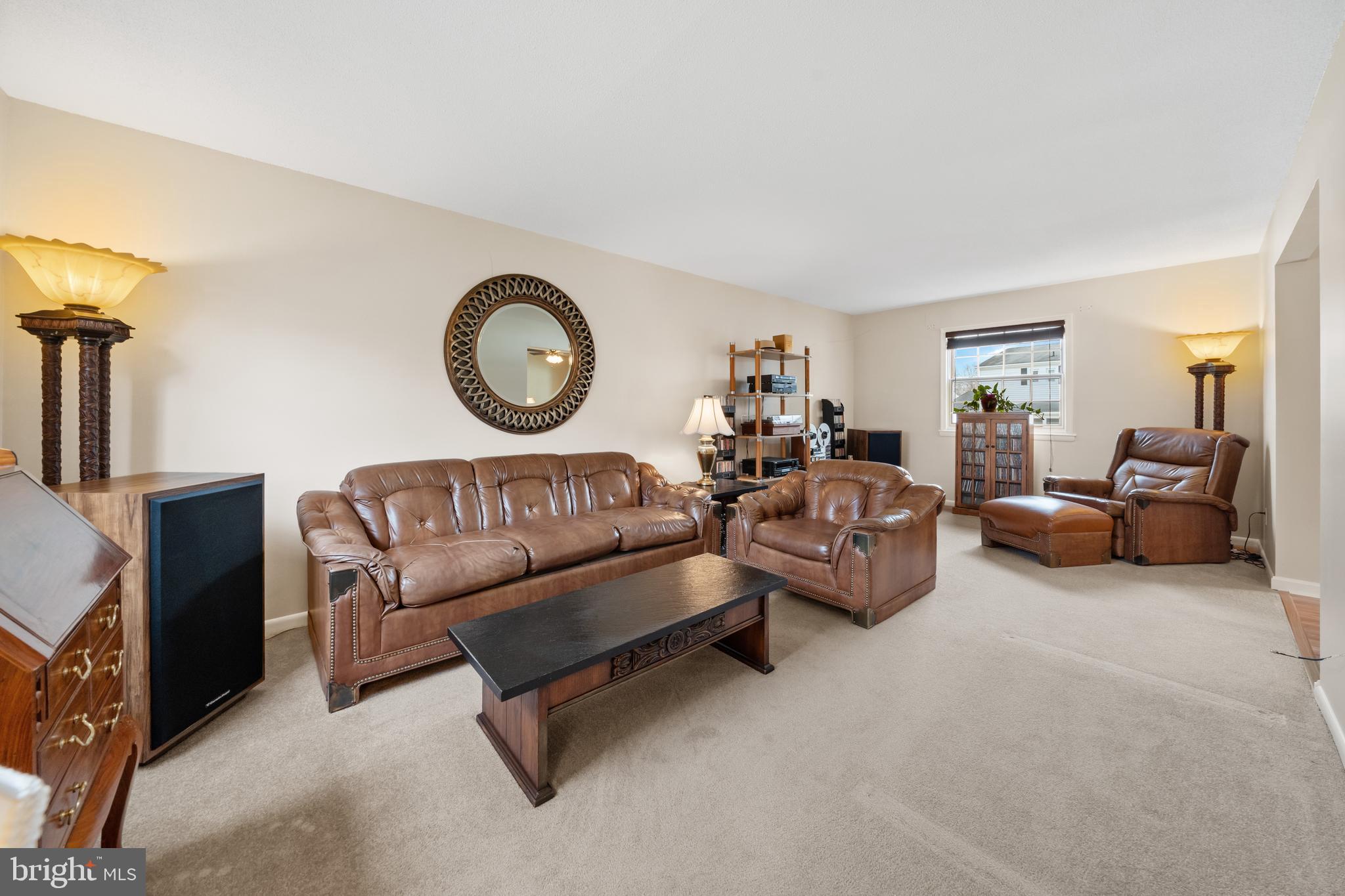 ROYAL GRANT - Residential