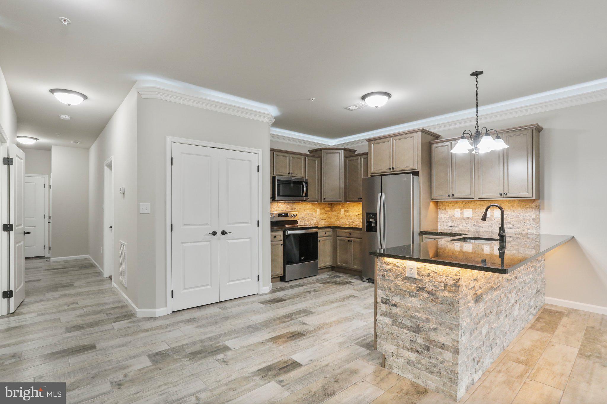 MILL CREEK - Residential Lease