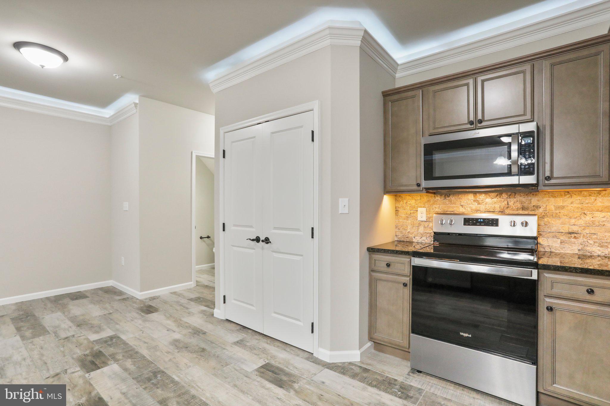 MILL CREEK - Residential Lease