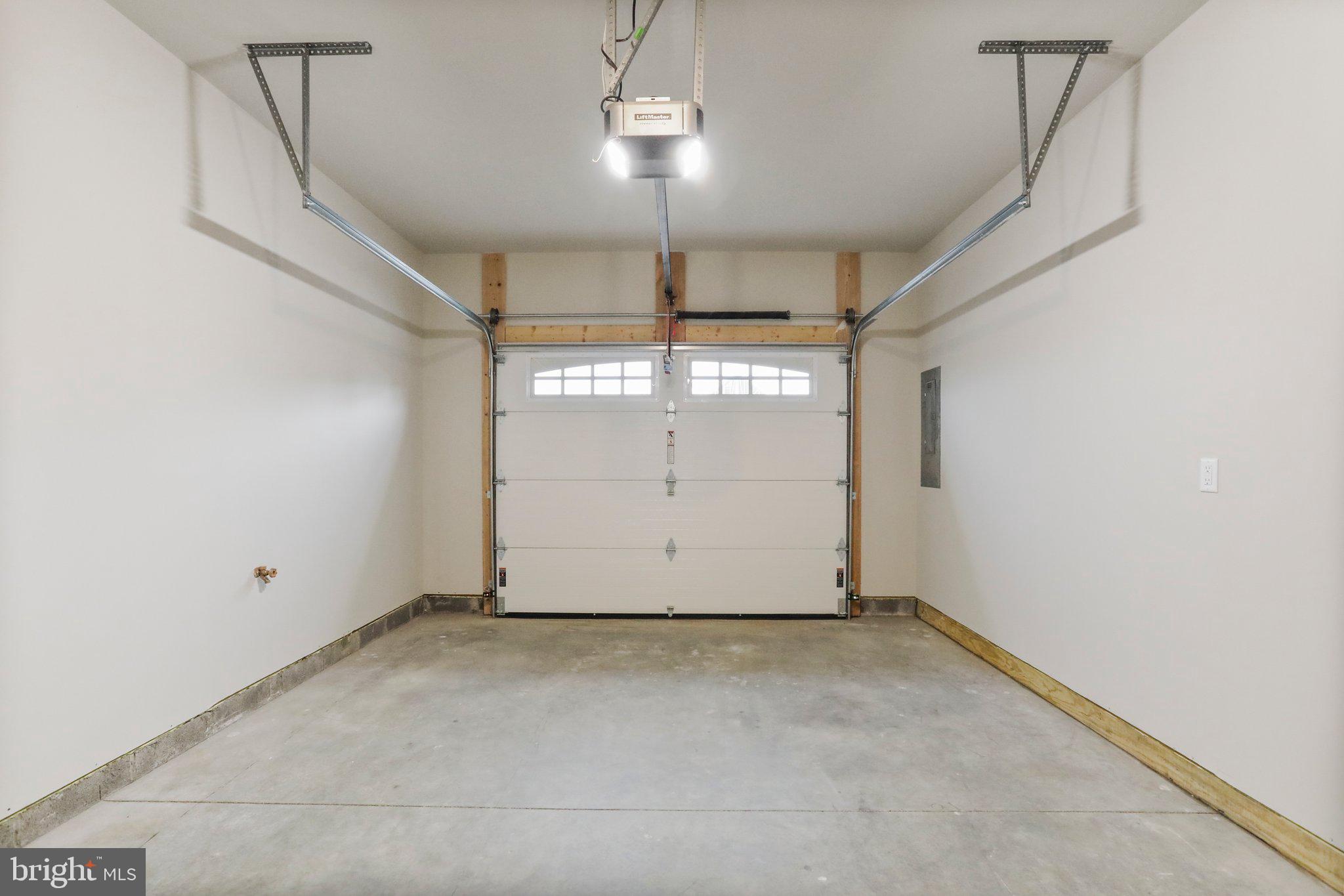 MILL CREEK - Residential Lease