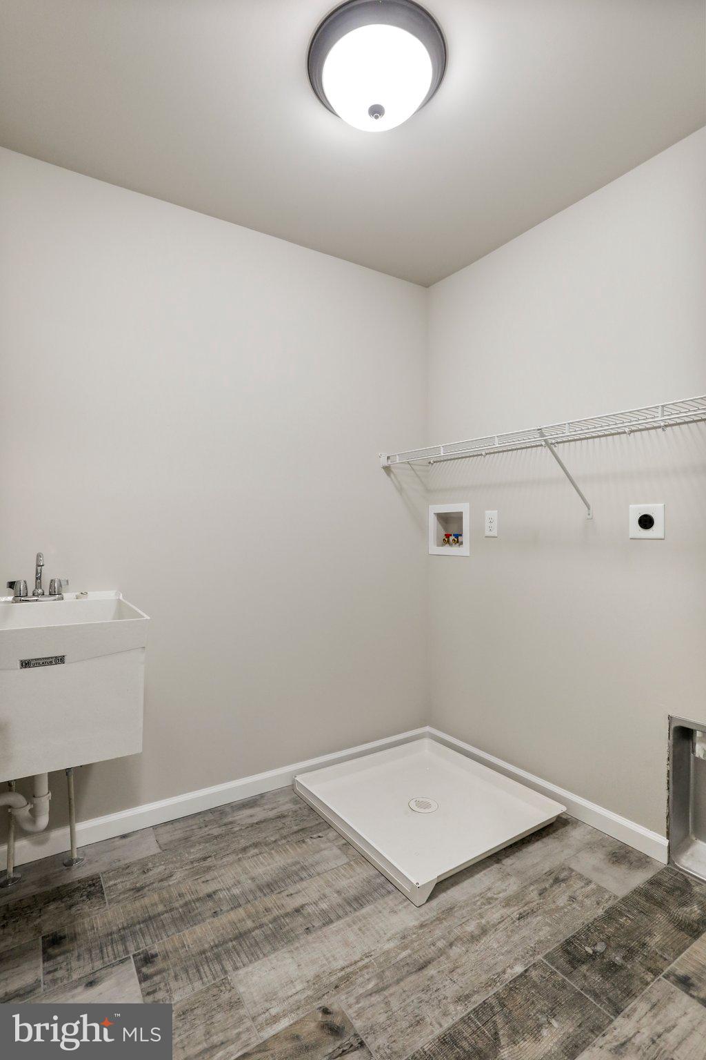 MILL CREEK - Residential Lease