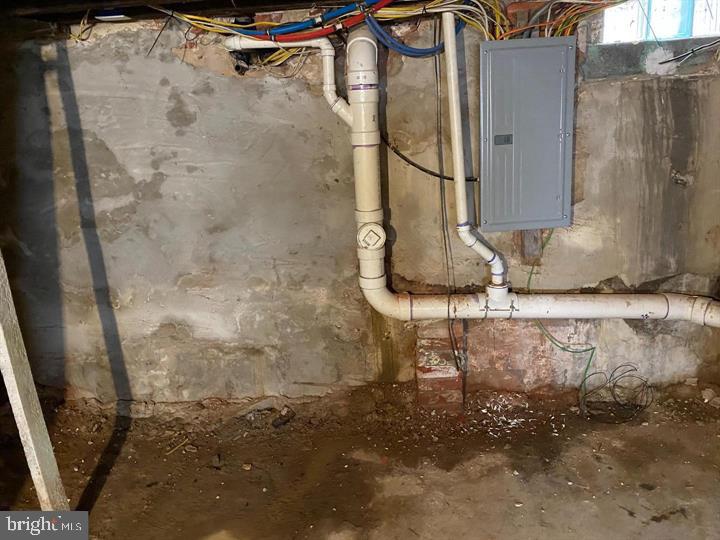 WEST PHILADELPHIA - Residential