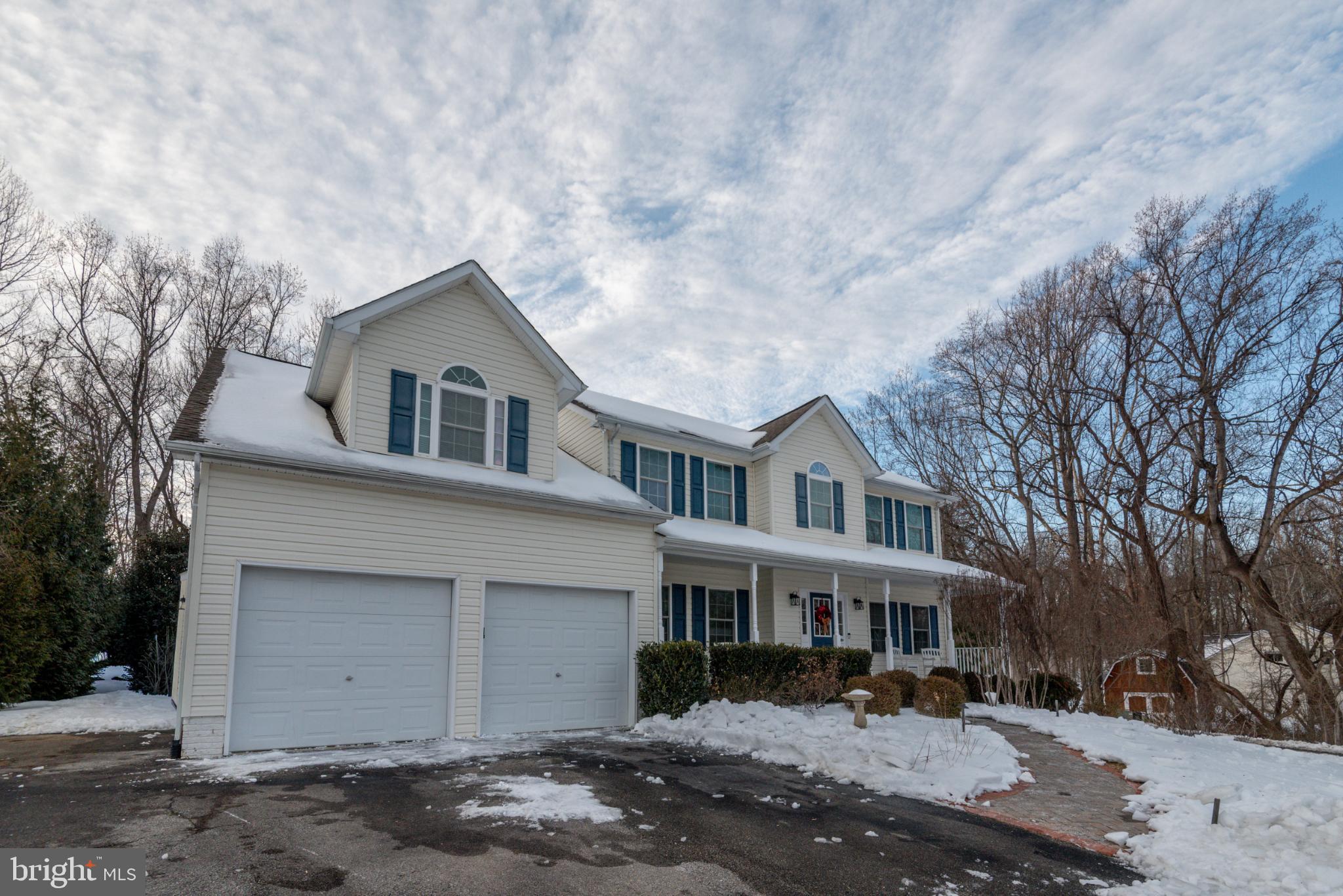 CROSS POINT - Residential