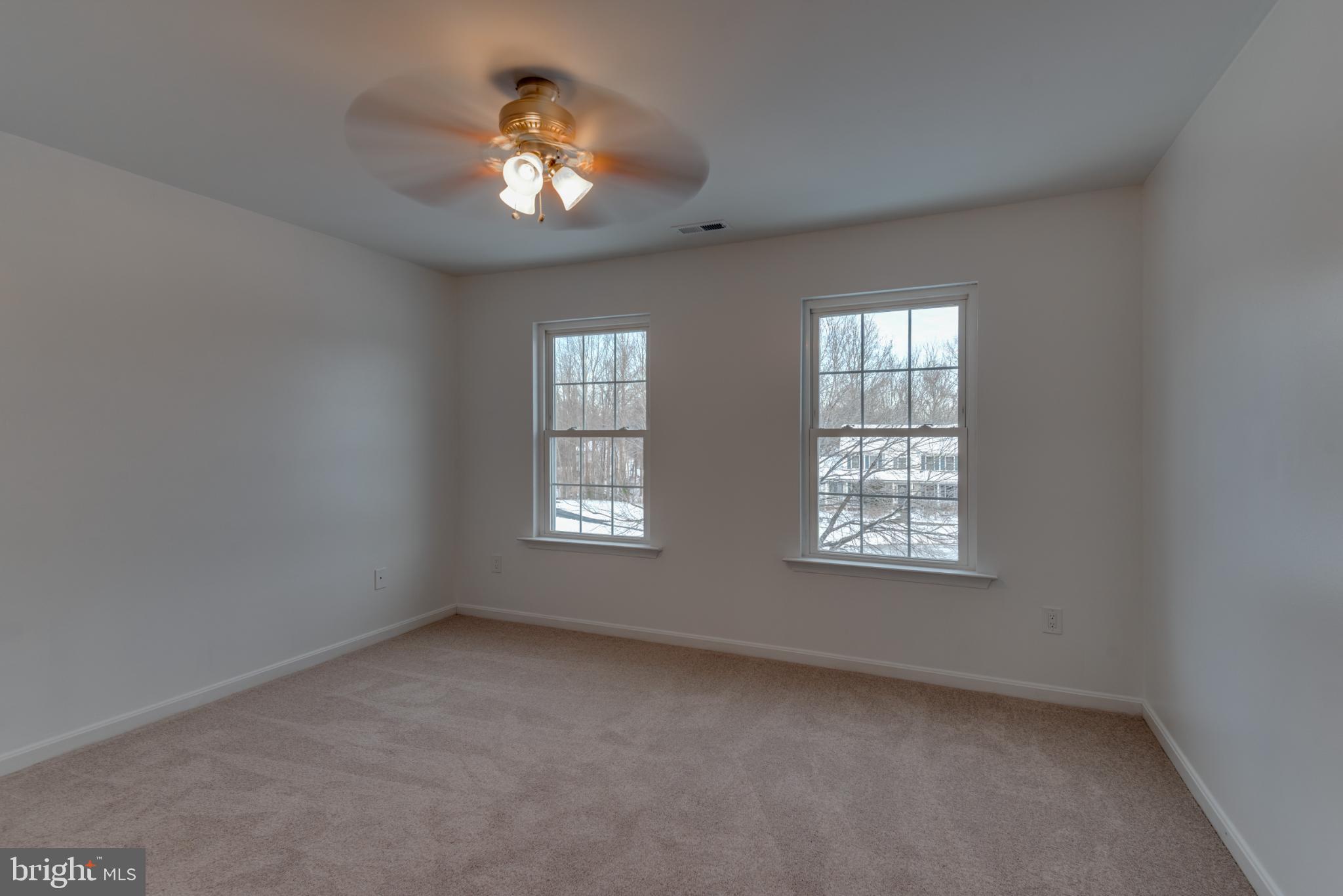 CROSS POINT - Residential