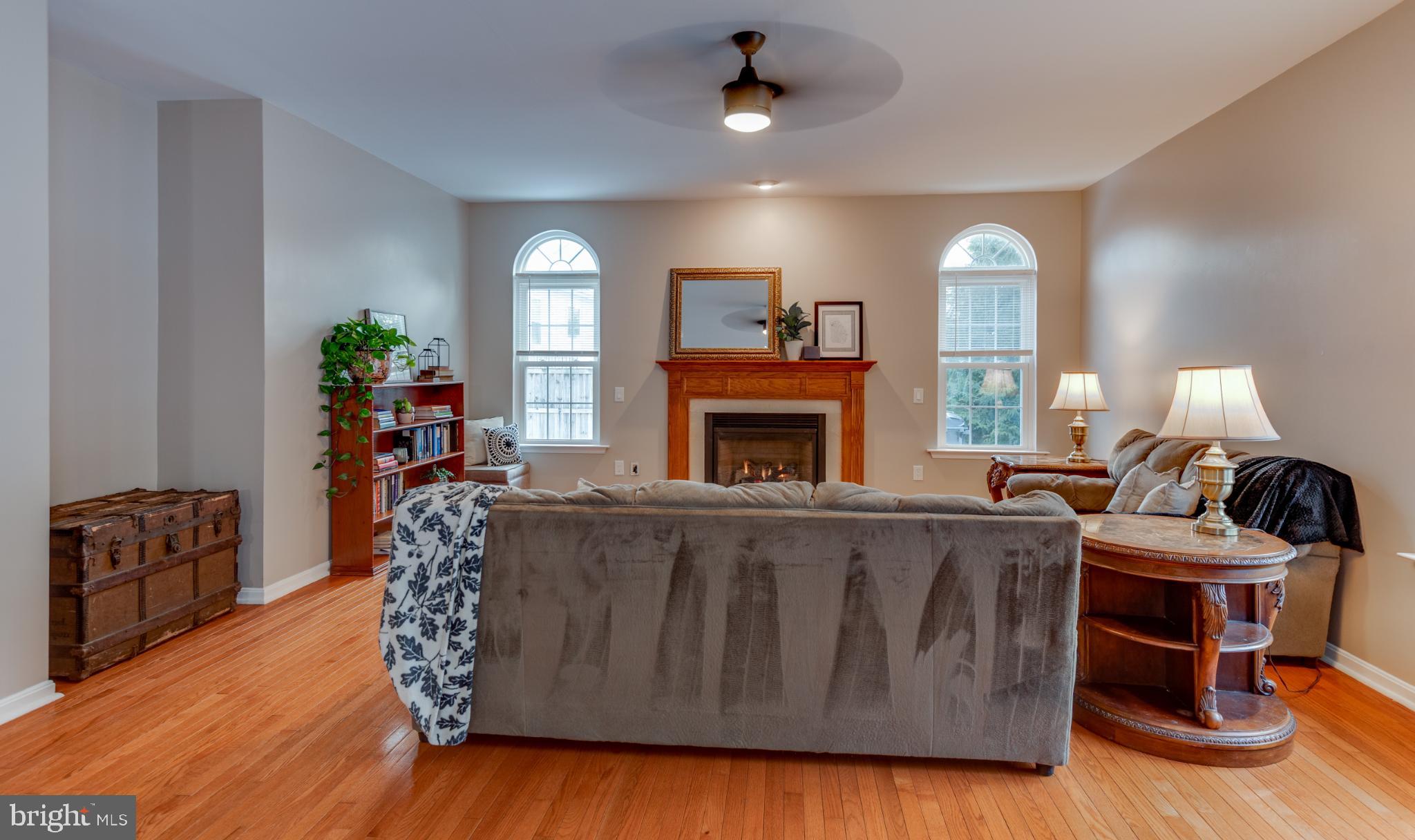 CROSS POINT - Residential