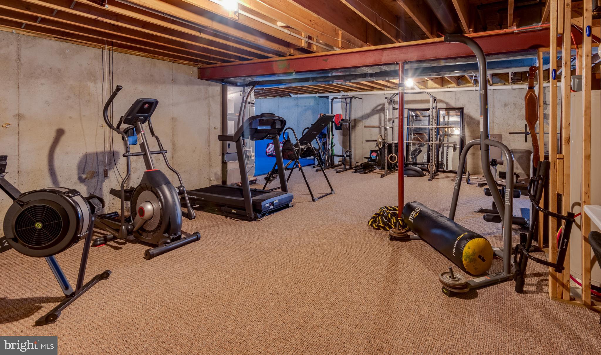 CROSS POINT - Residential