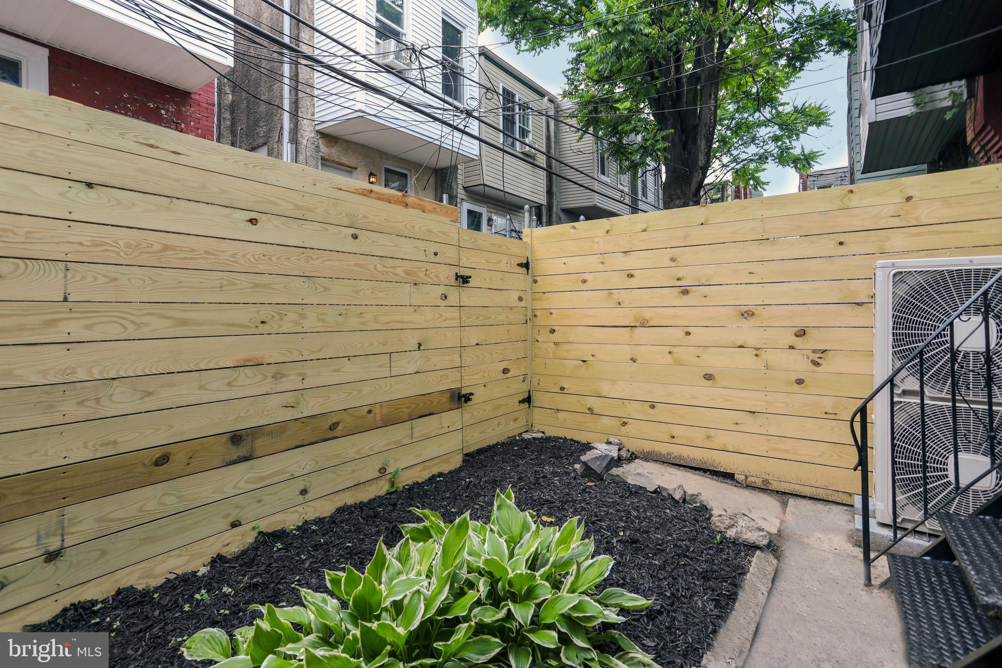 COBBS CREEK - Residential