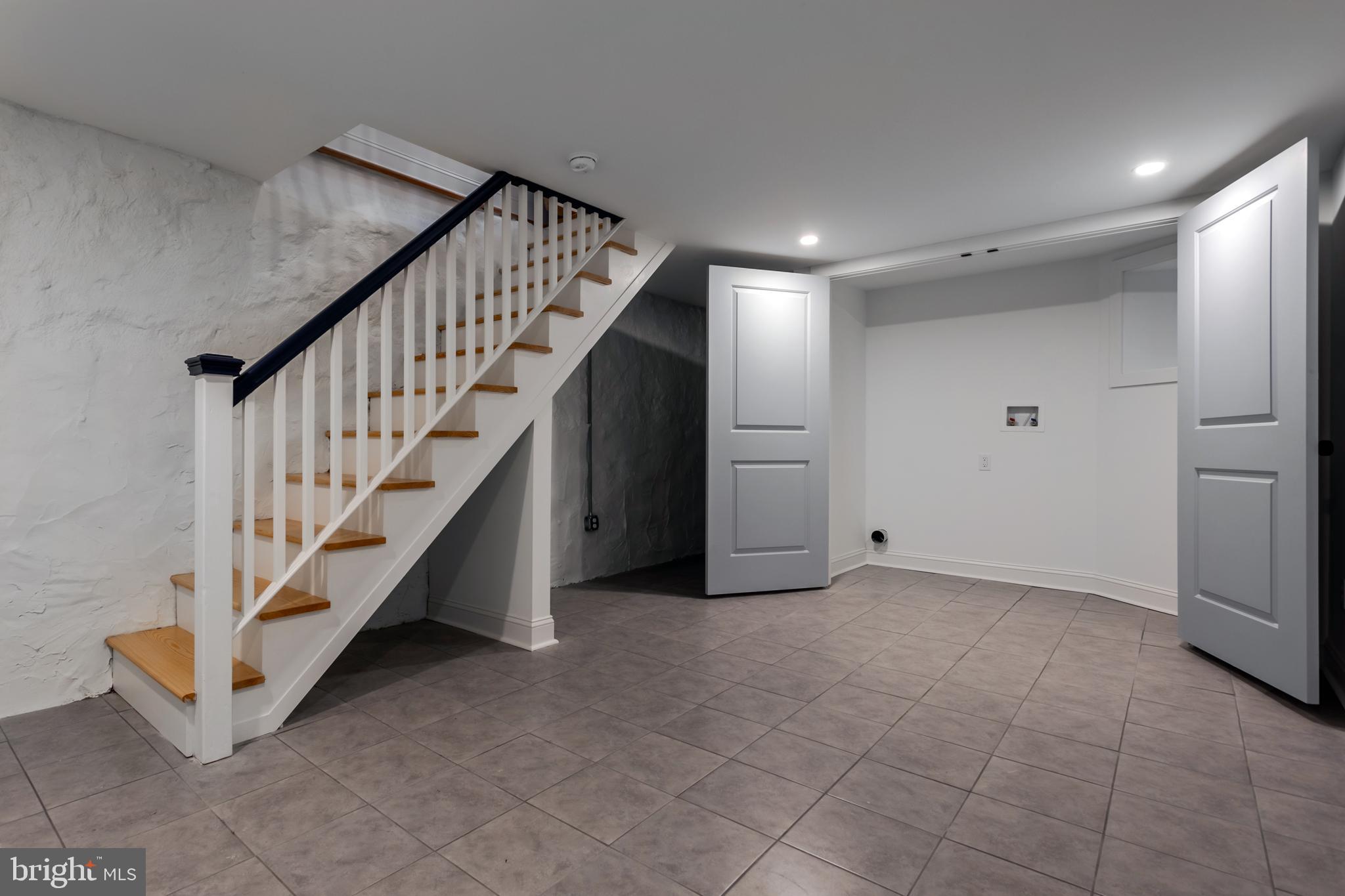 COBBS CREEK - Residential