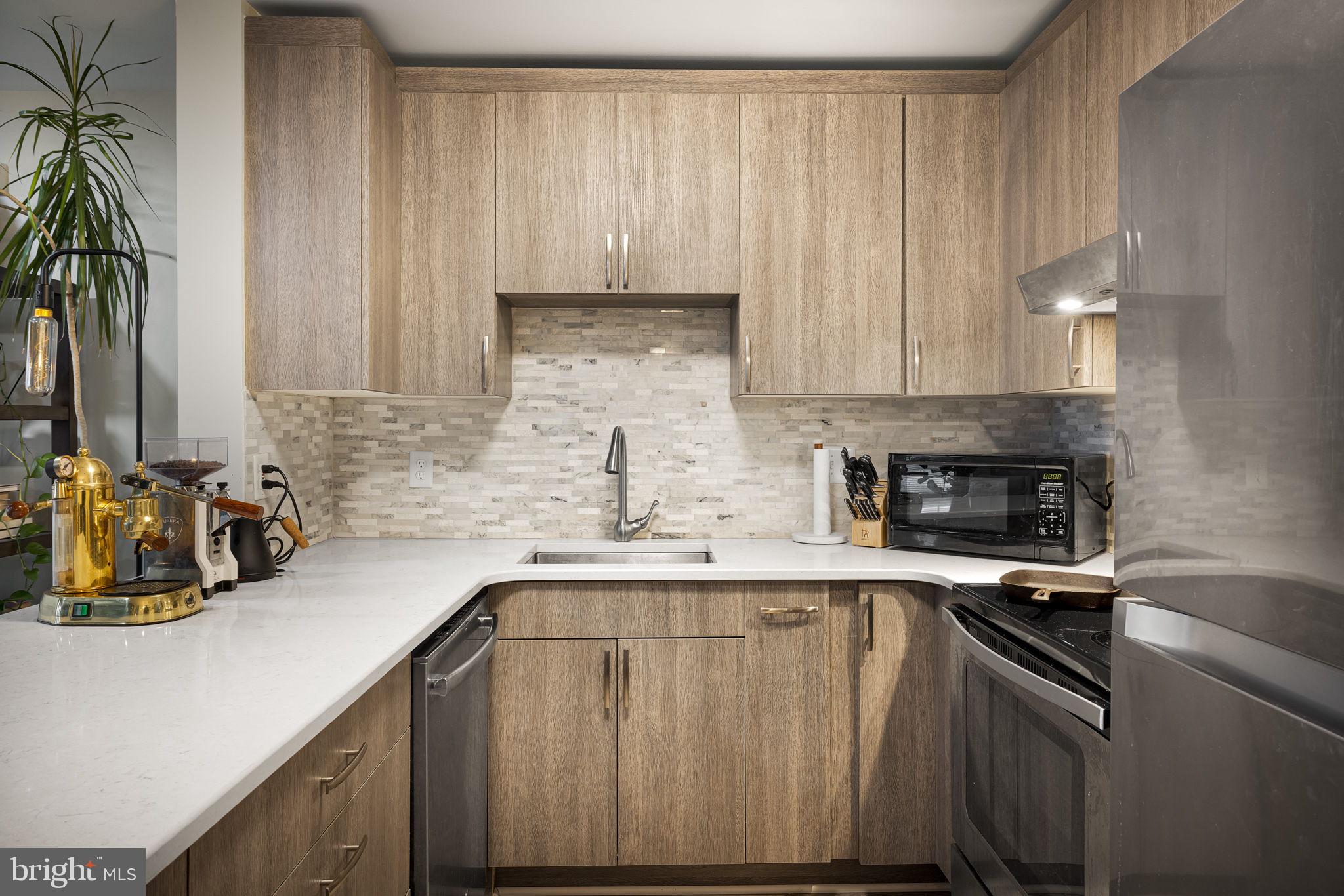 LEESBURG GATEWAY II - Residential Lease