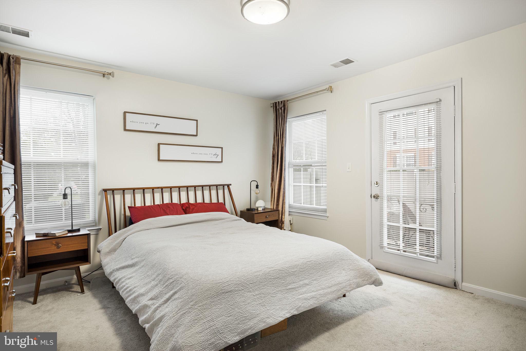 LEESBURG GATEWAY II - Residential Lease