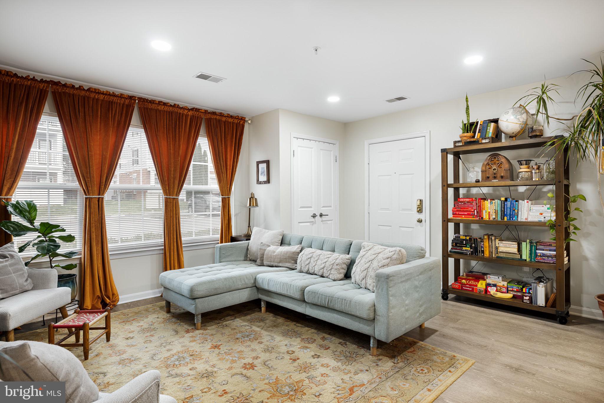 LEESBURG GATEWAY II - Residential Lease