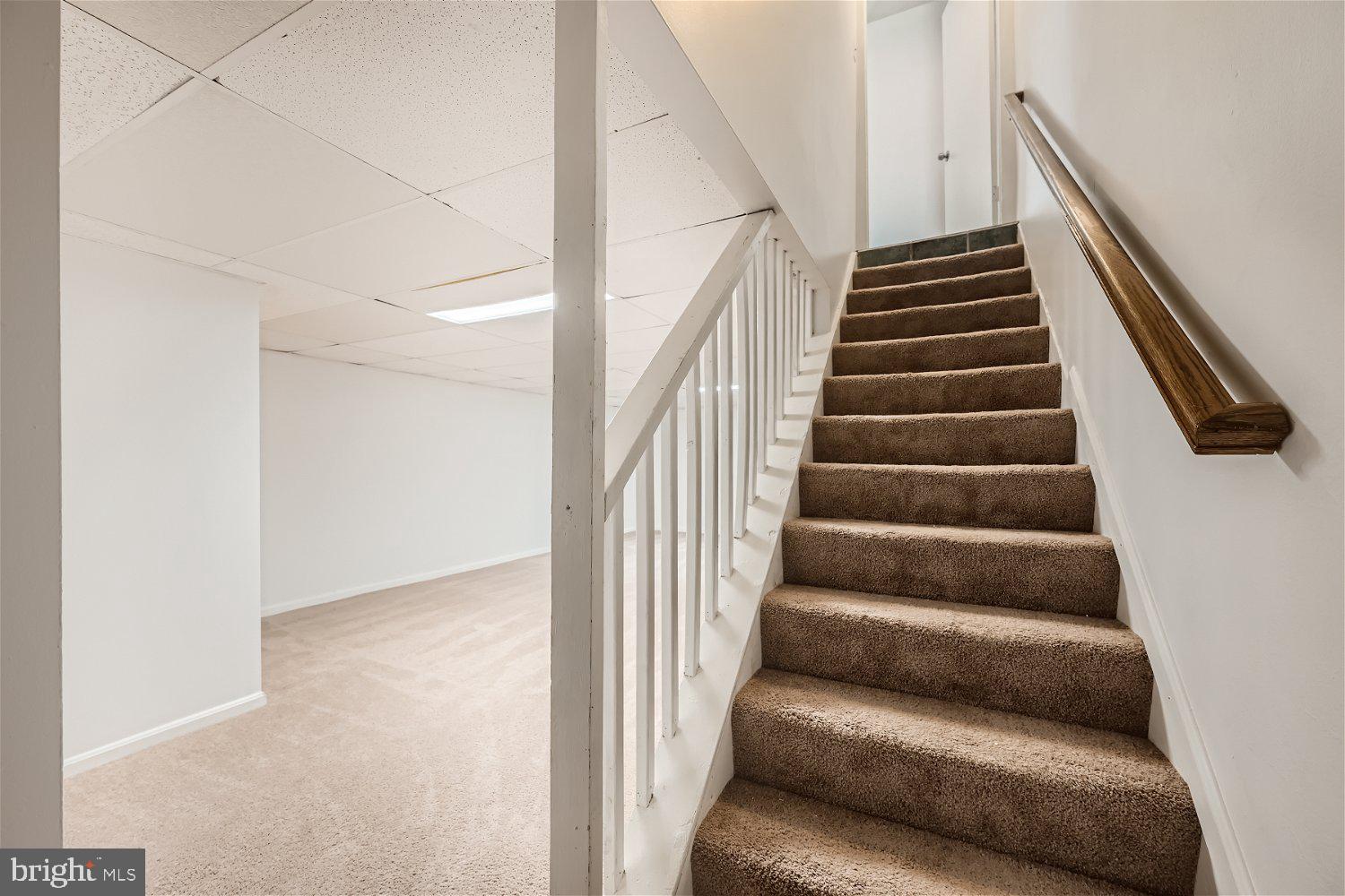 MIDDLE RIVER - Residential