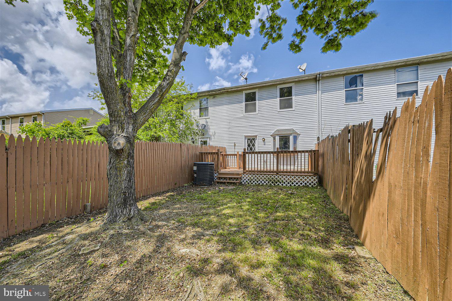 MIDDLE RIVER - Residential