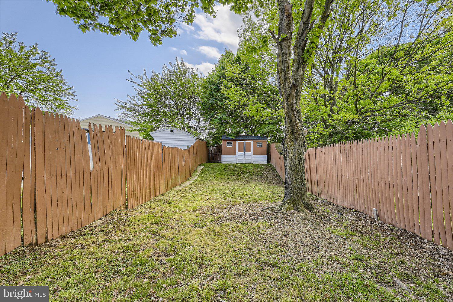 MIDDLE RIVER - Residential