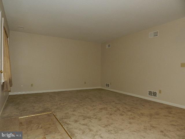 LONGSTOWN VILLAGE - Residential