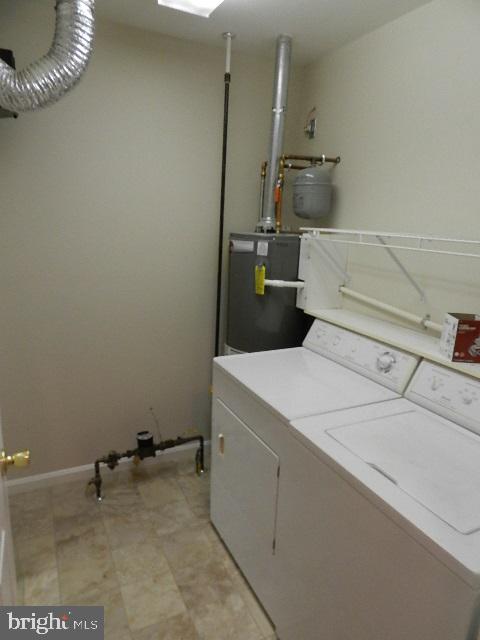 LONGSTOWN VILLAGE - Residential