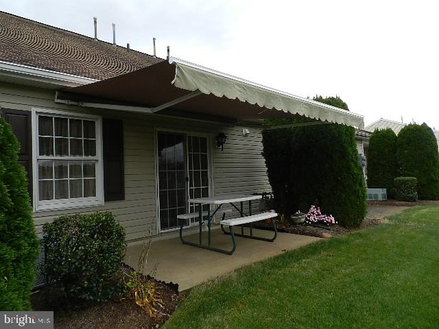 LONGSTOWN VILLAGE - Residential