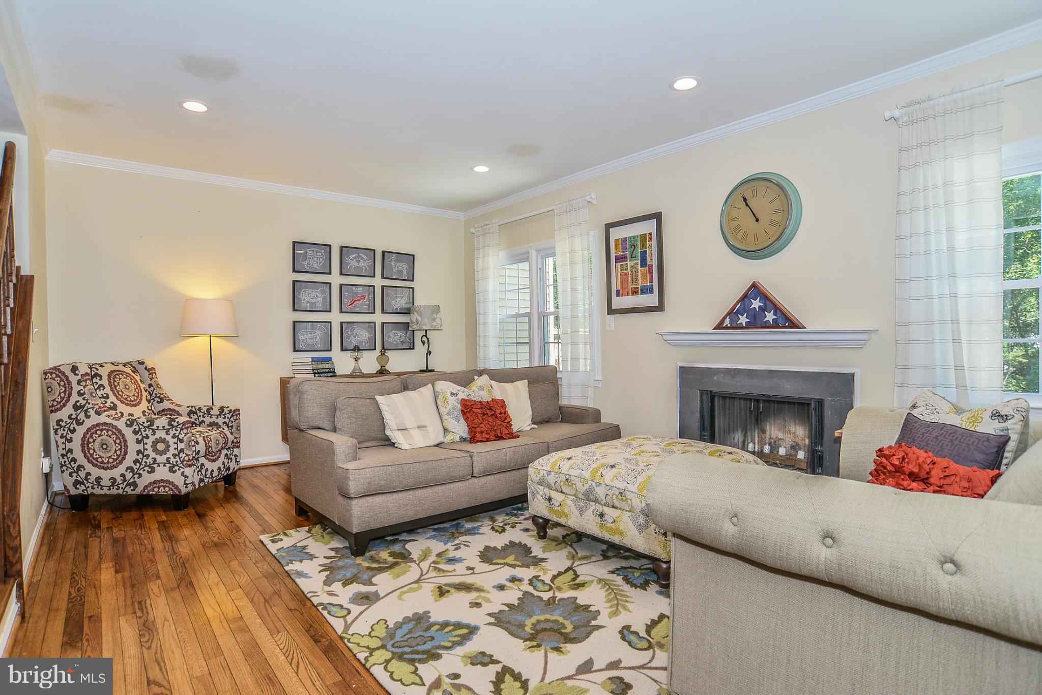 ADAMS WALK - Residential Lease