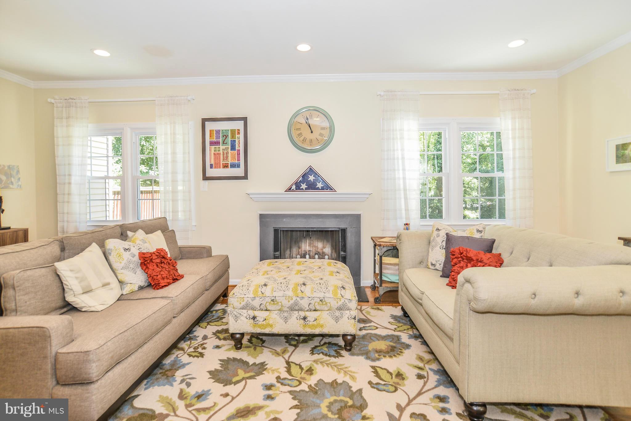 ADAMS WALK - Residential Lease