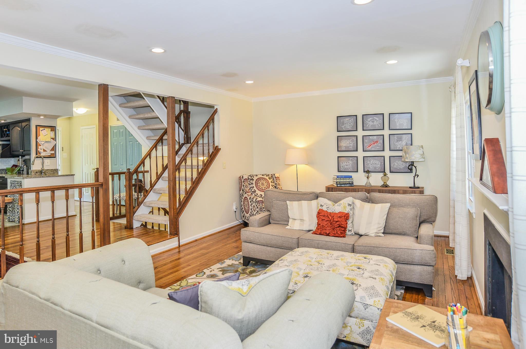 ADAMS WALK - Residential Lease