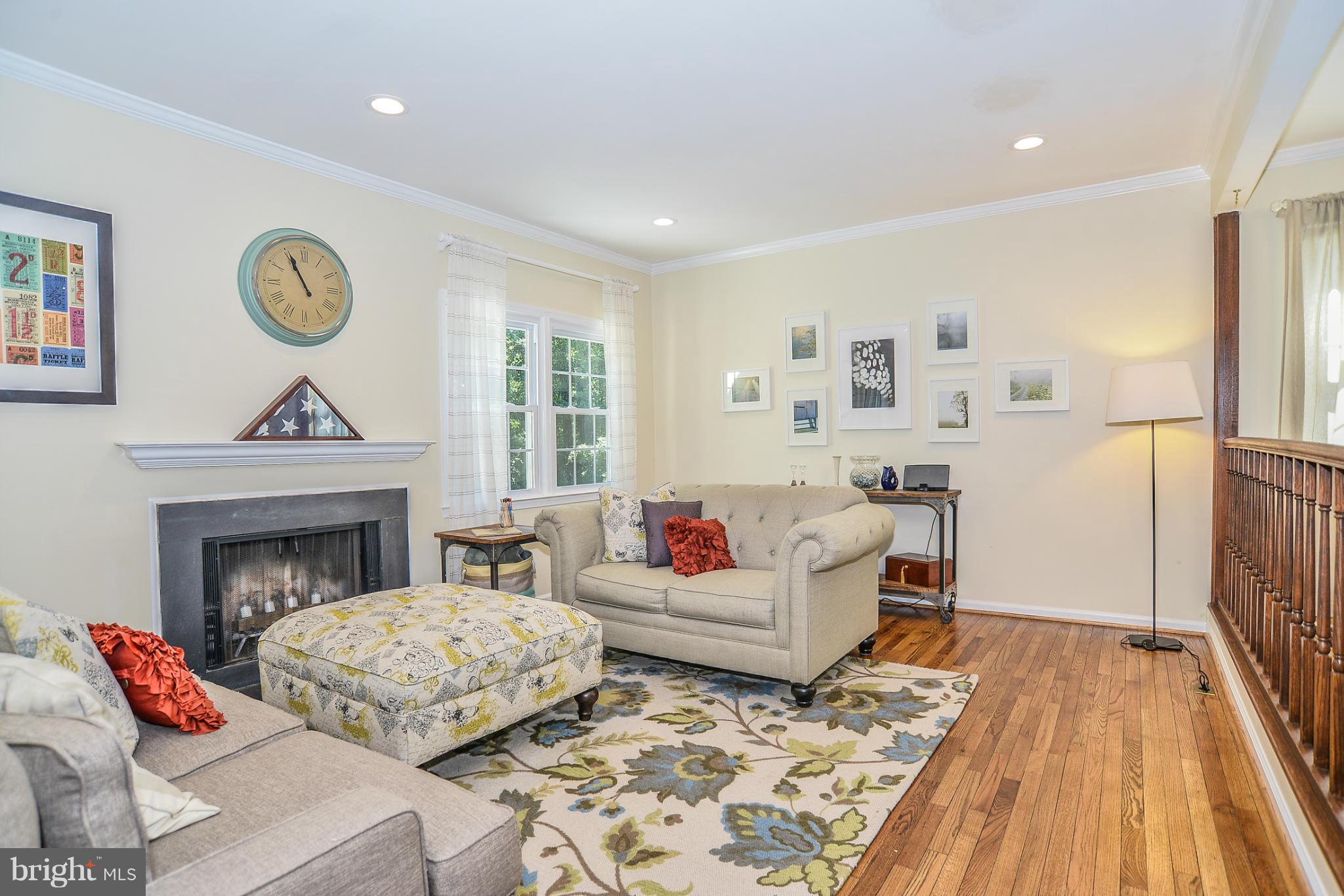 ADAMS WALK - Residential Lease