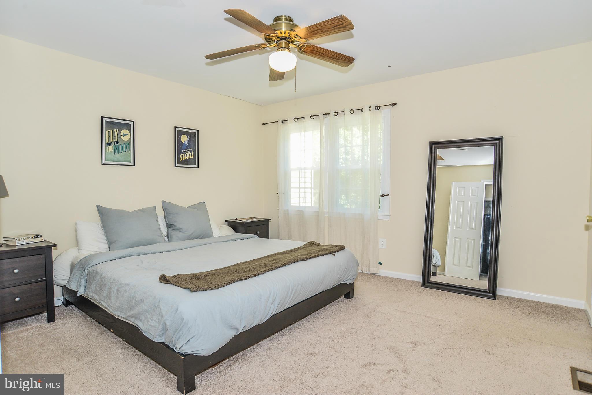 ADAMS WALK - Residential Lease