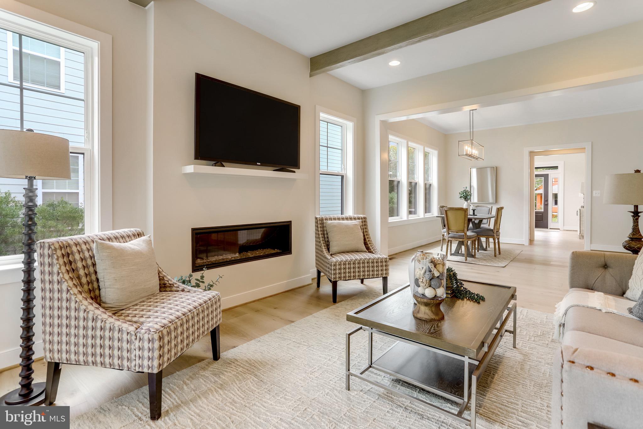 FALLS CHURCH PARK - Residential