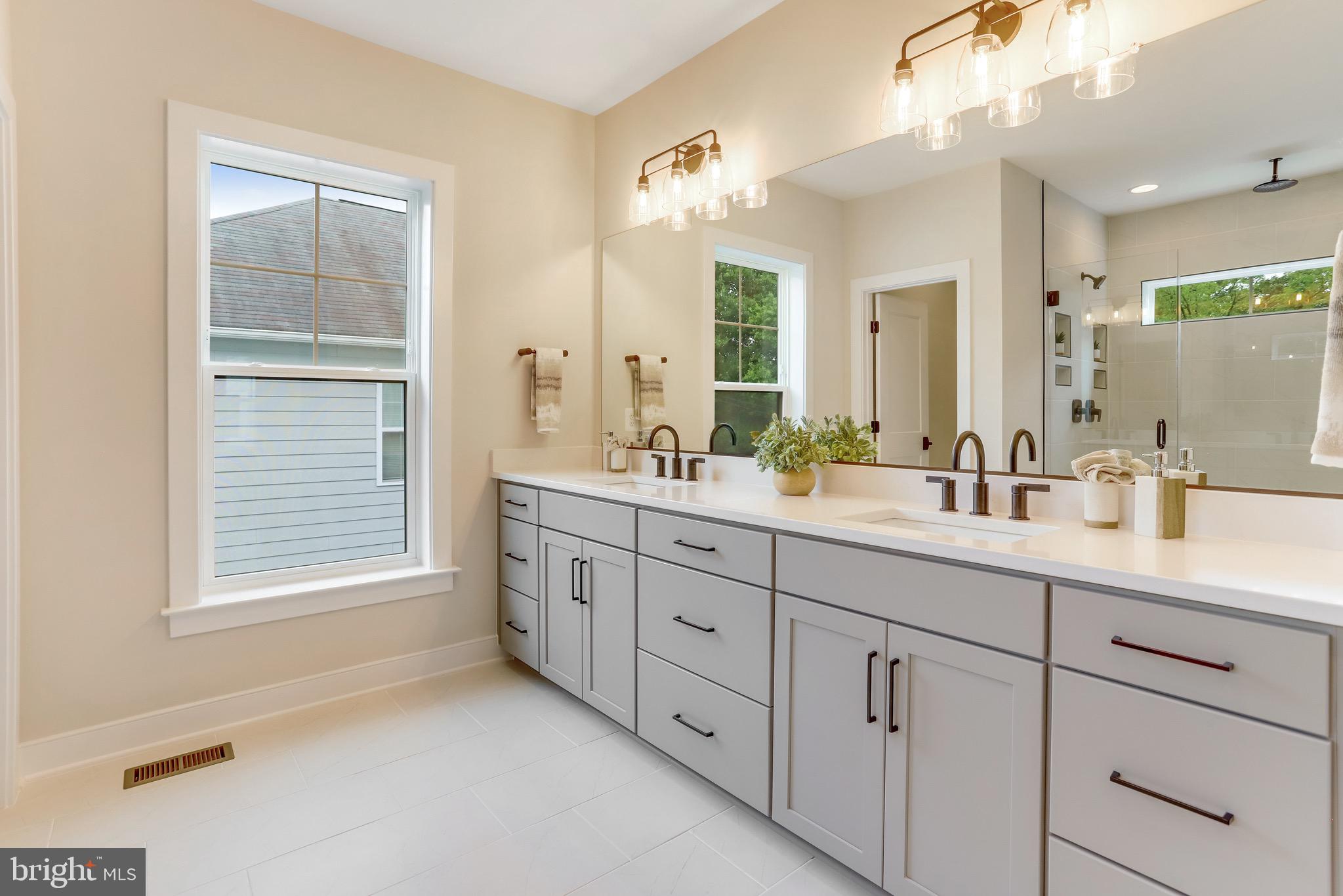 FALLS CHURCH PARK - Residential