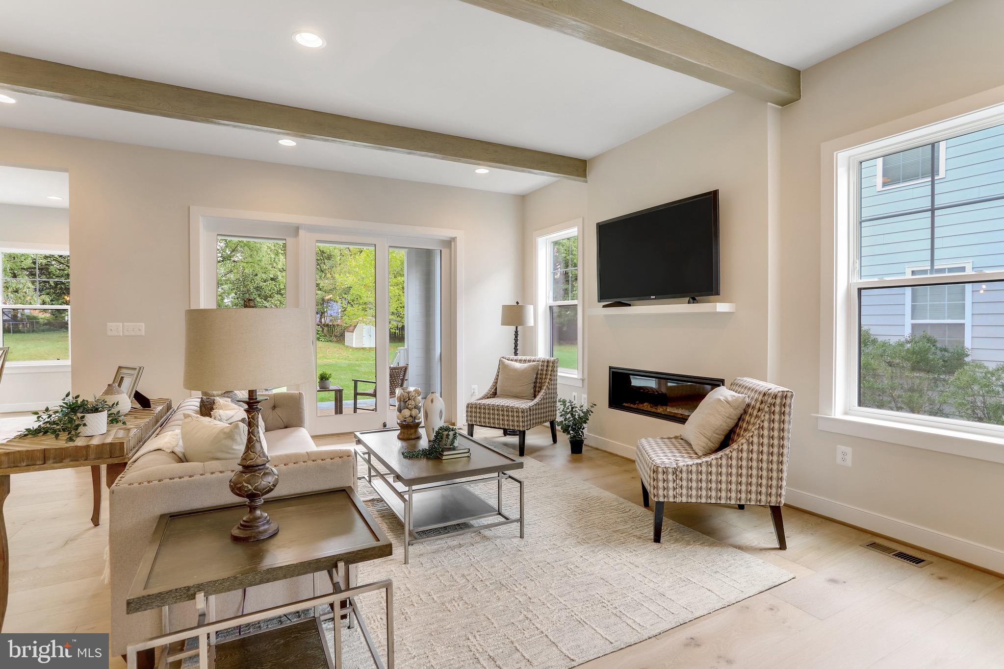 FALLS CHURCH PARK - Residential