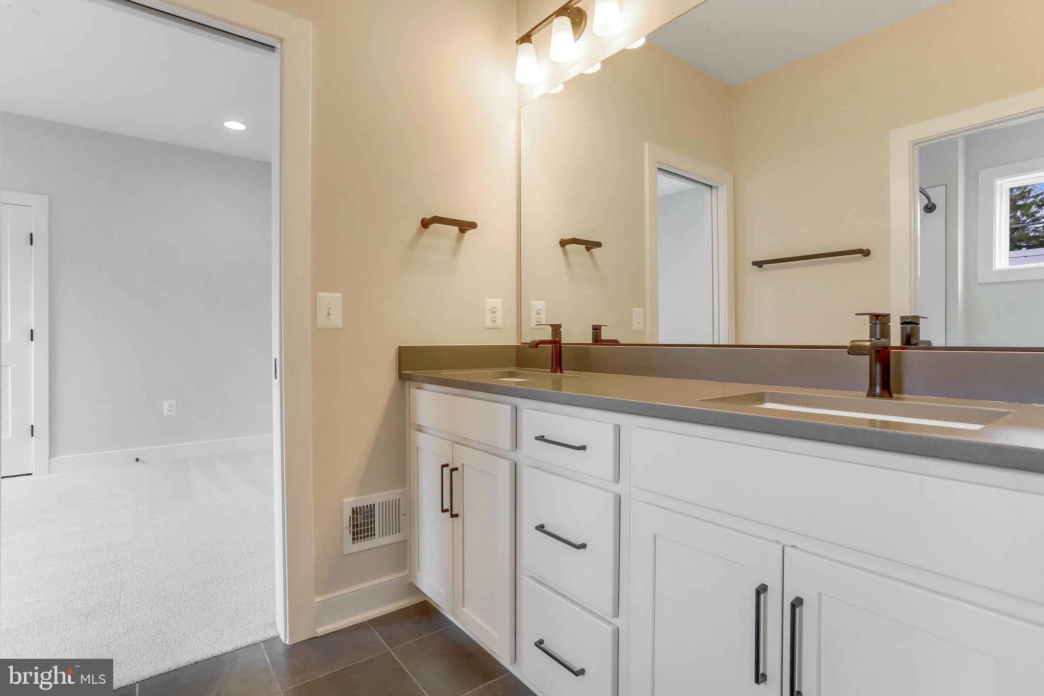 FALLS CHURCH PARK - Residential