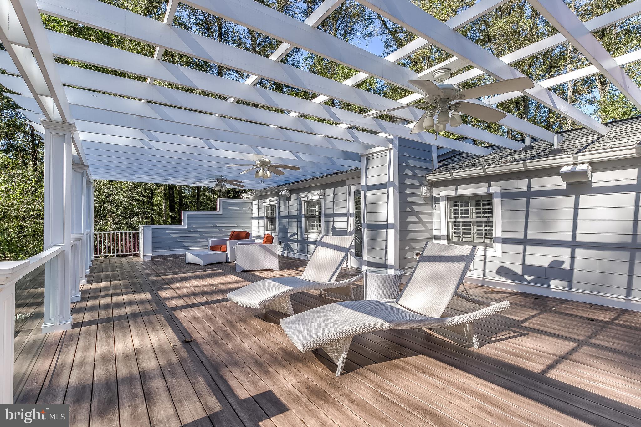 POPLAR POINT - Residential