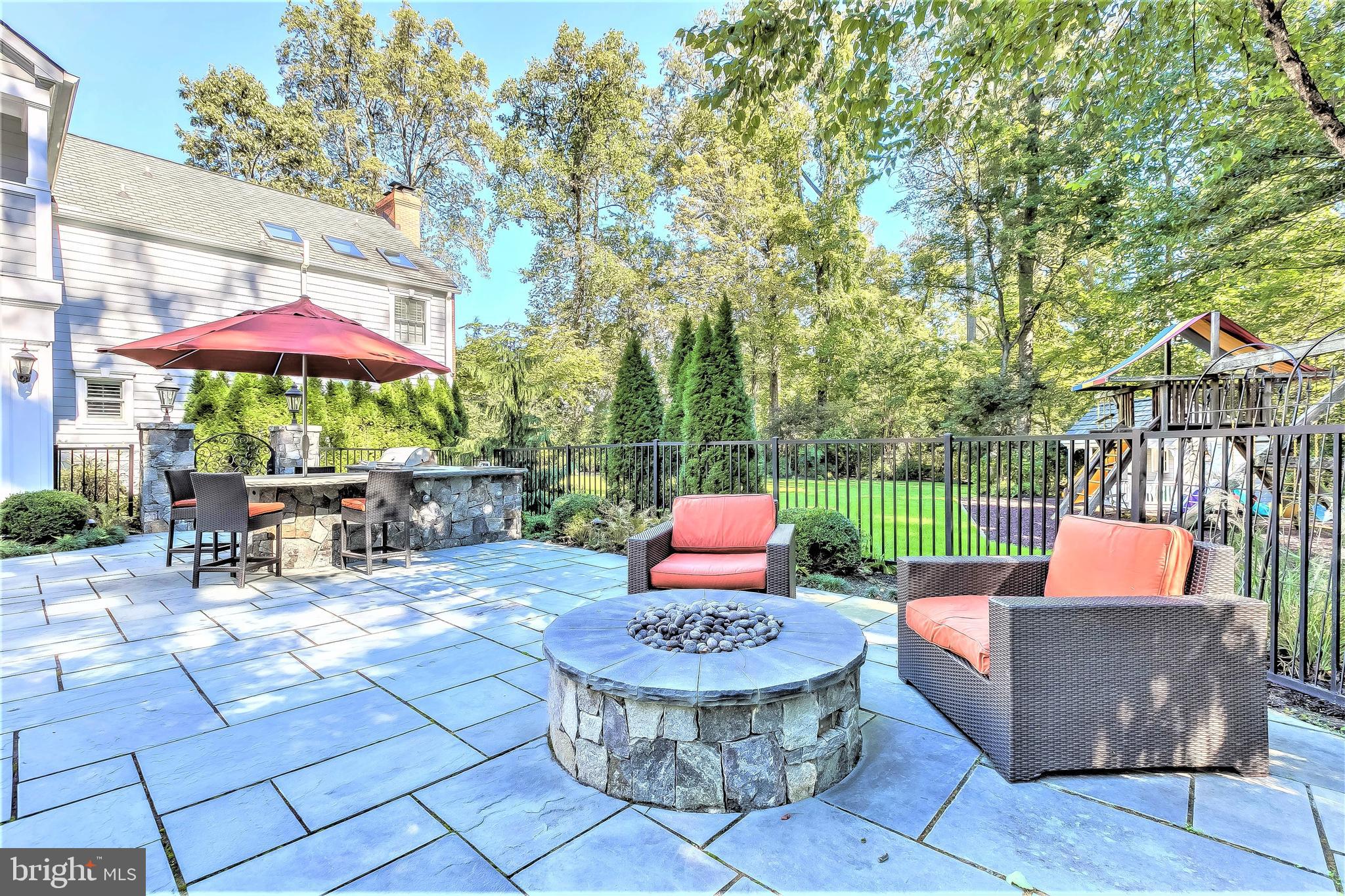 POPLAR POINT - Residential