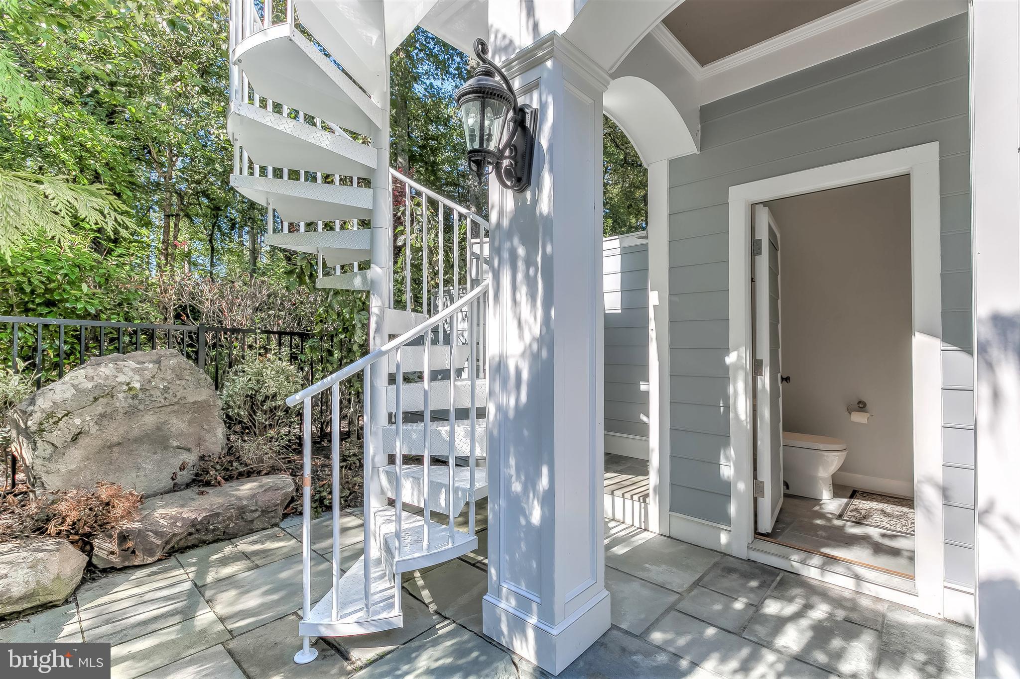 POPLAR POINT - Residential