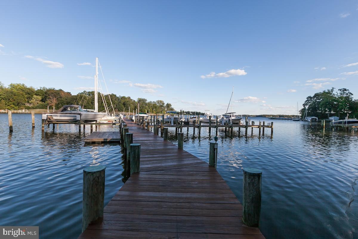 POPLAR POINT - Residential