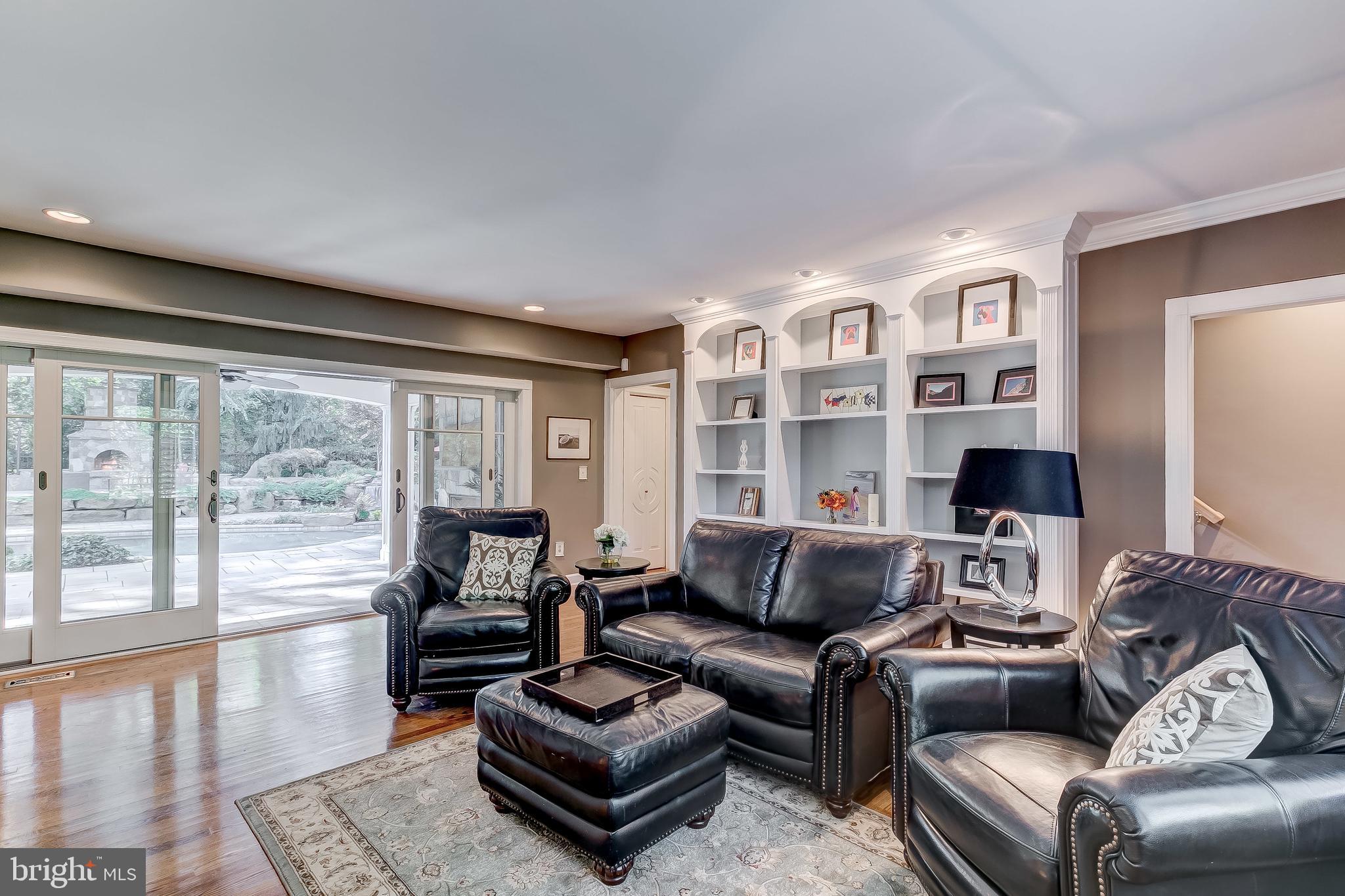 POPLAR POINT - Residential