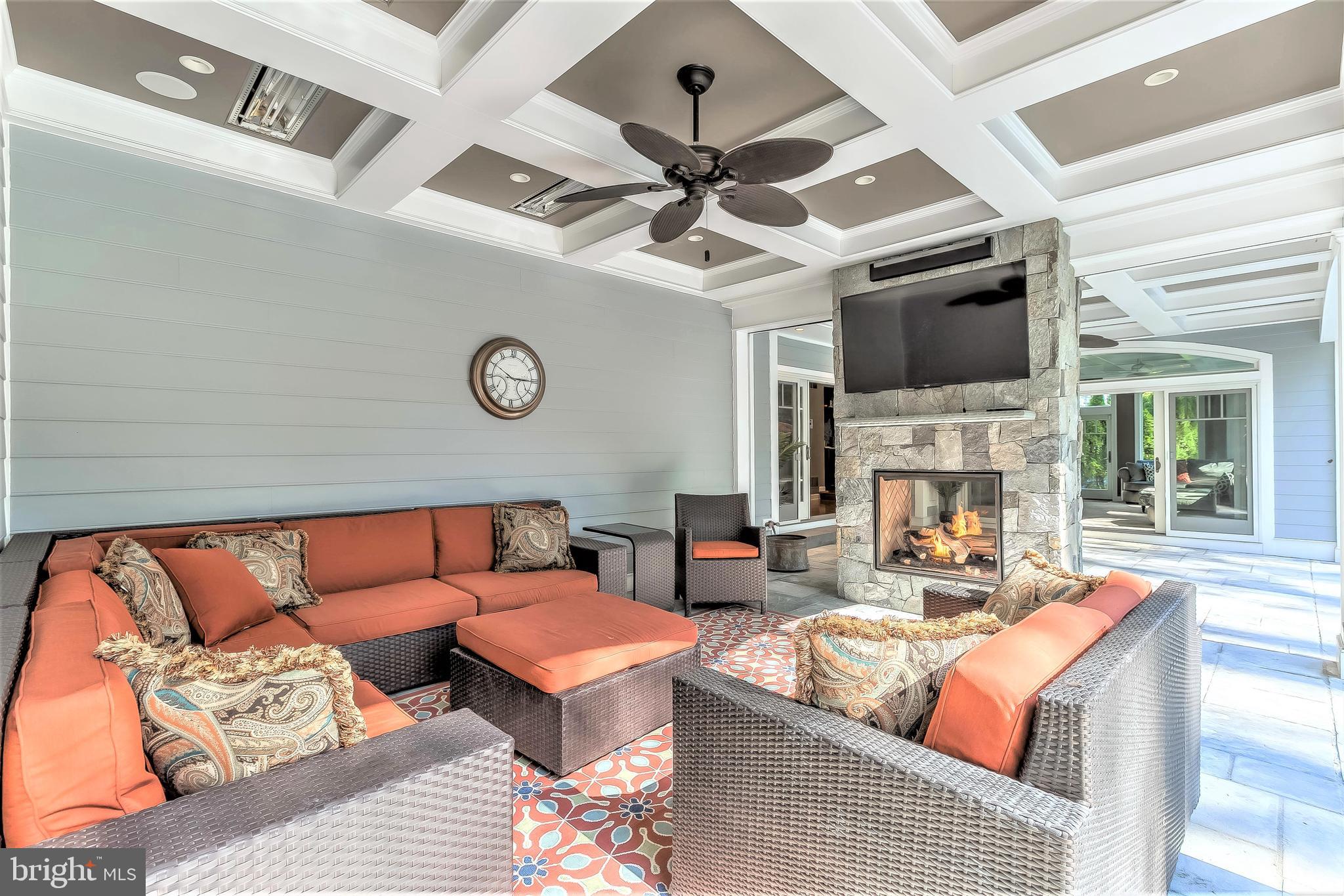 POPLAR POINT - Residential