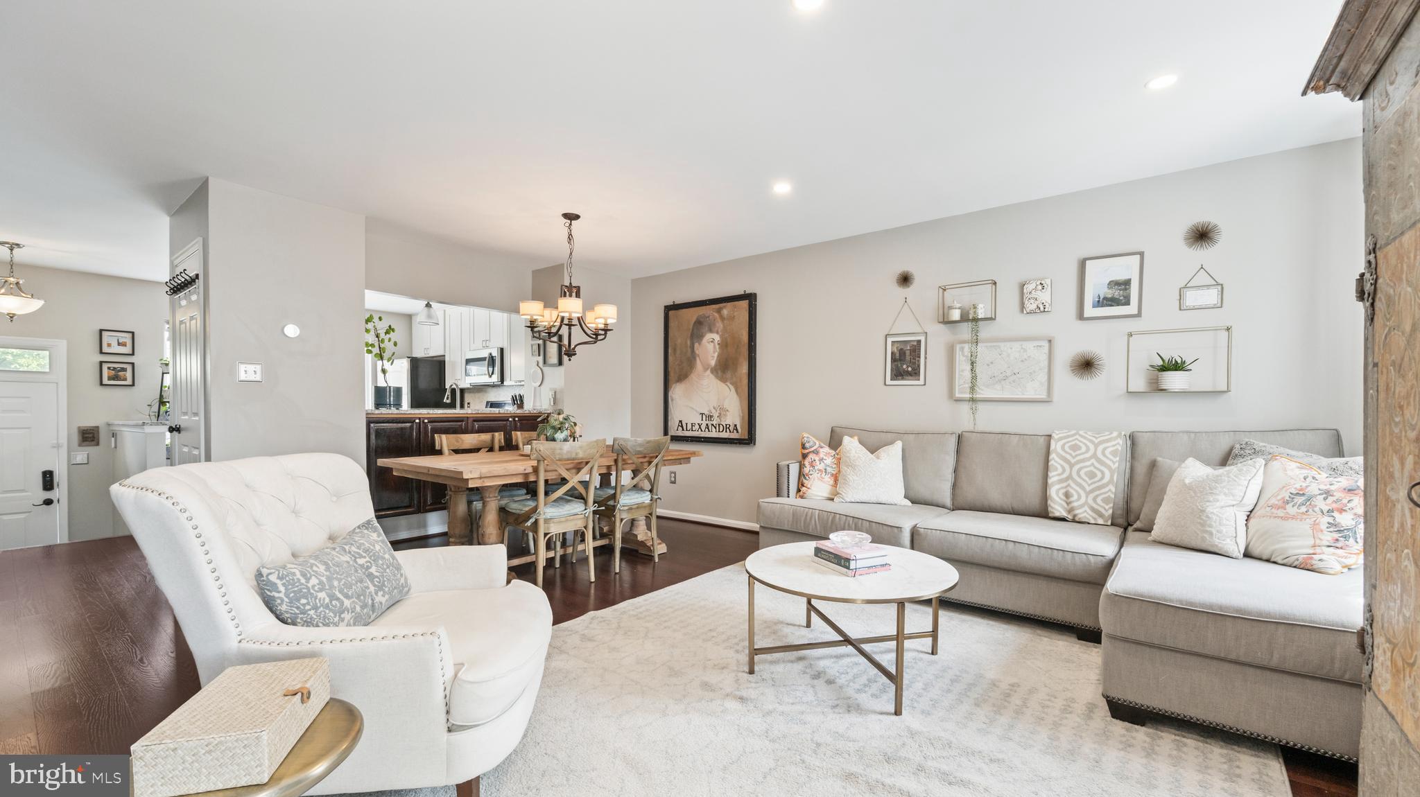 SEQUOIA LEA - Residential